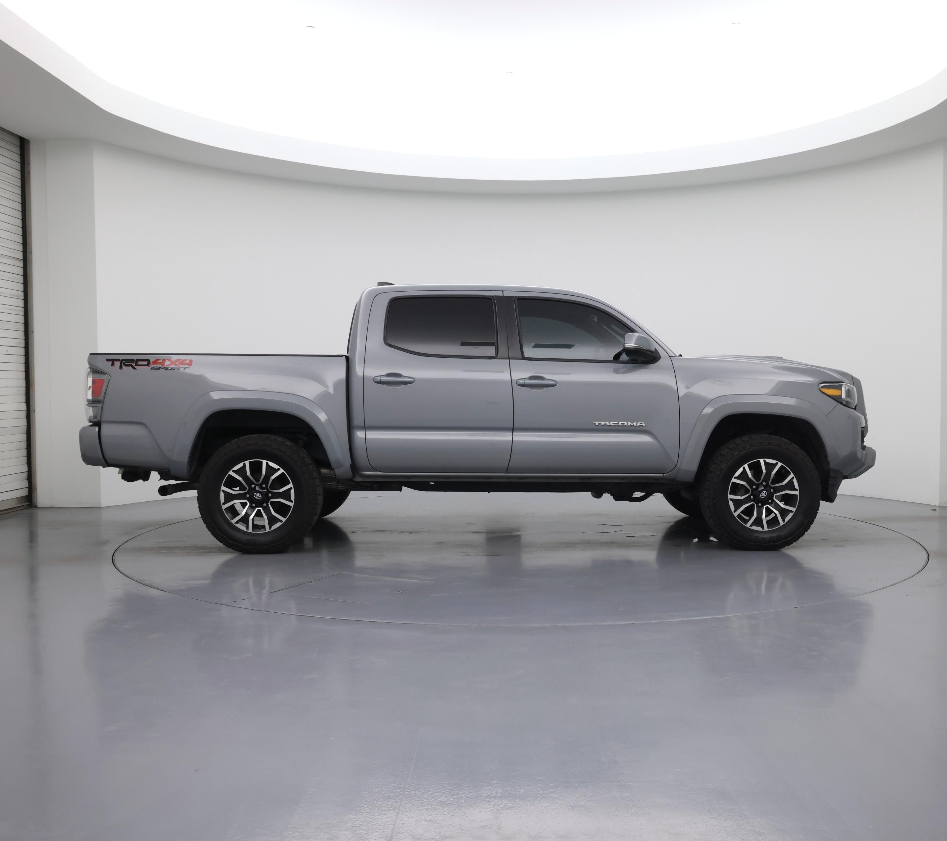 Thumbnail: 2021 Toyota Tacoma - 7