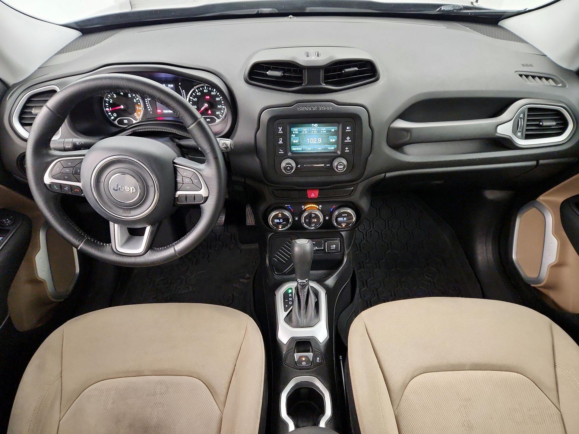 Thumbnail: 2015 Jeep Renegade - 9