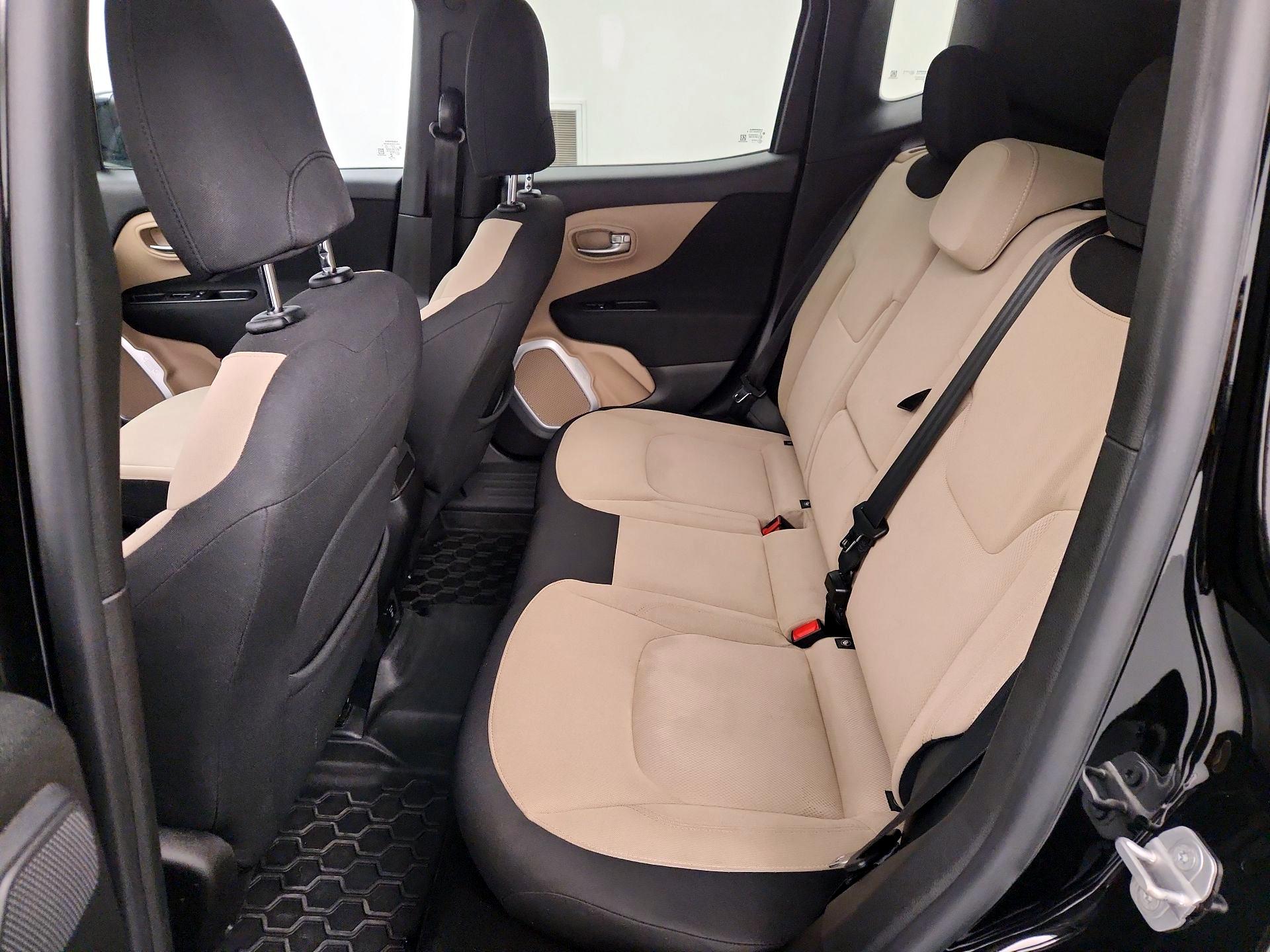 Thumbnail: 2015 Jeep Renegade - 19