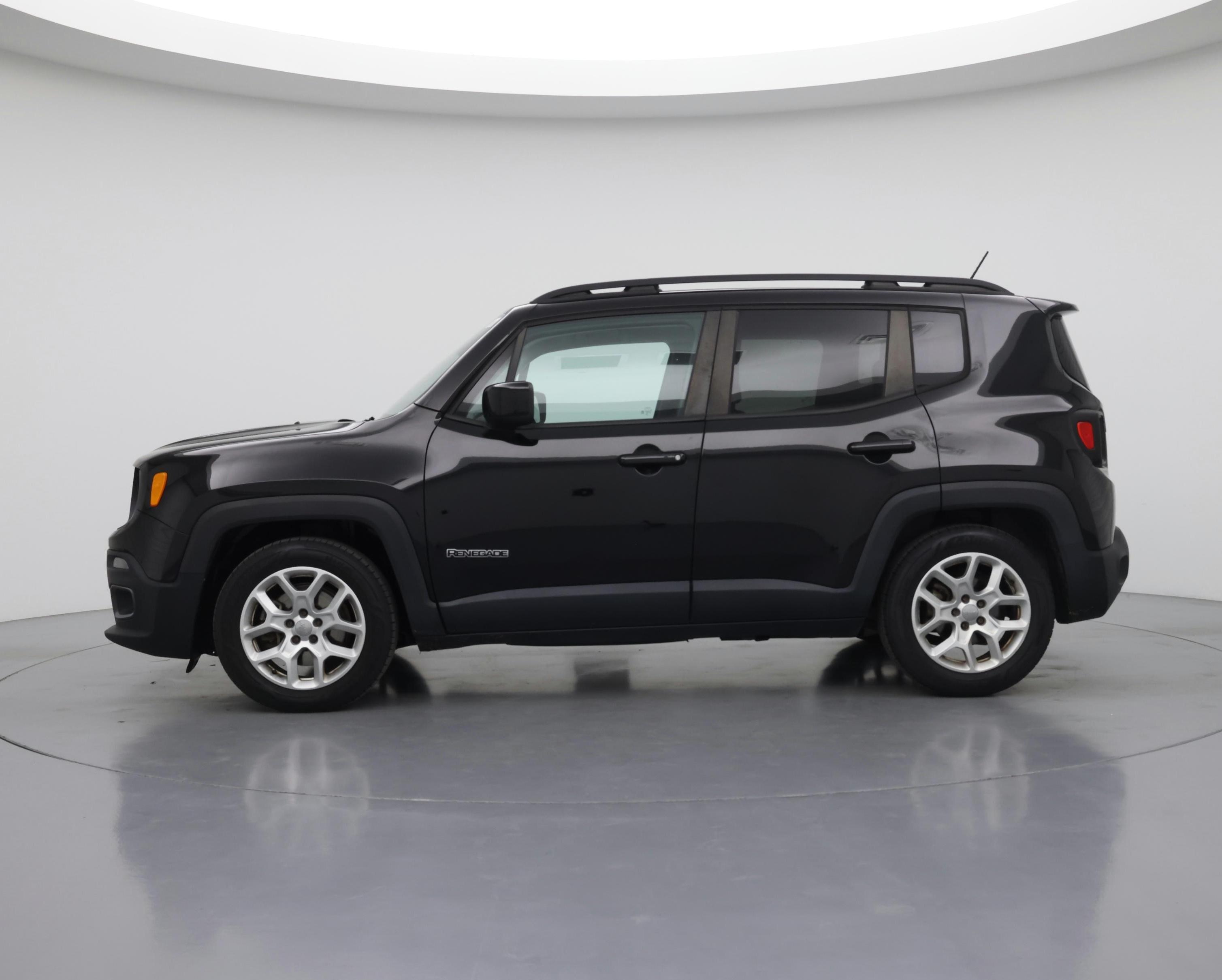 Thumbnail: 2015 Jeep Renegade - 3