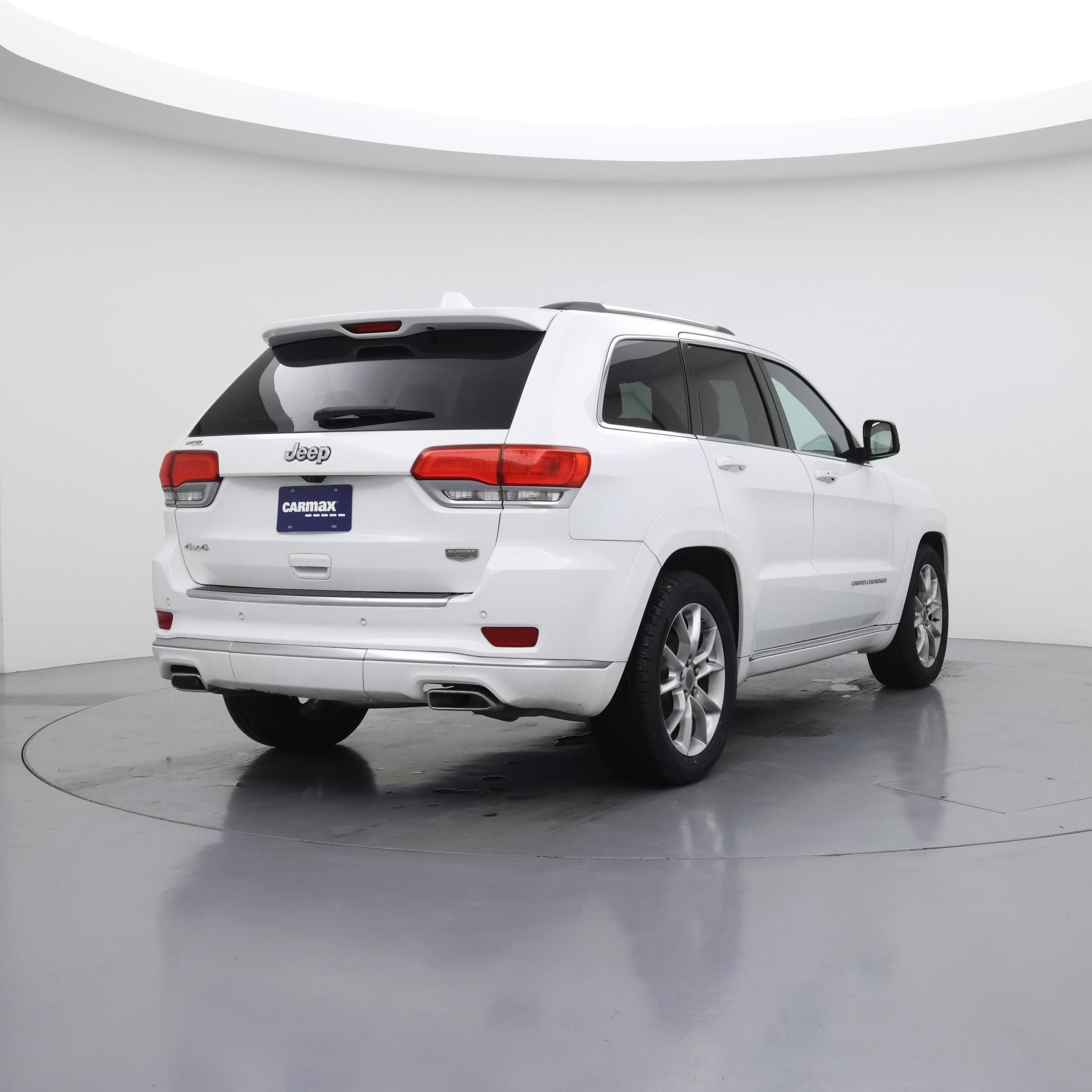 Thumbnail: 2015 Jeep Grand Cherokee - 8