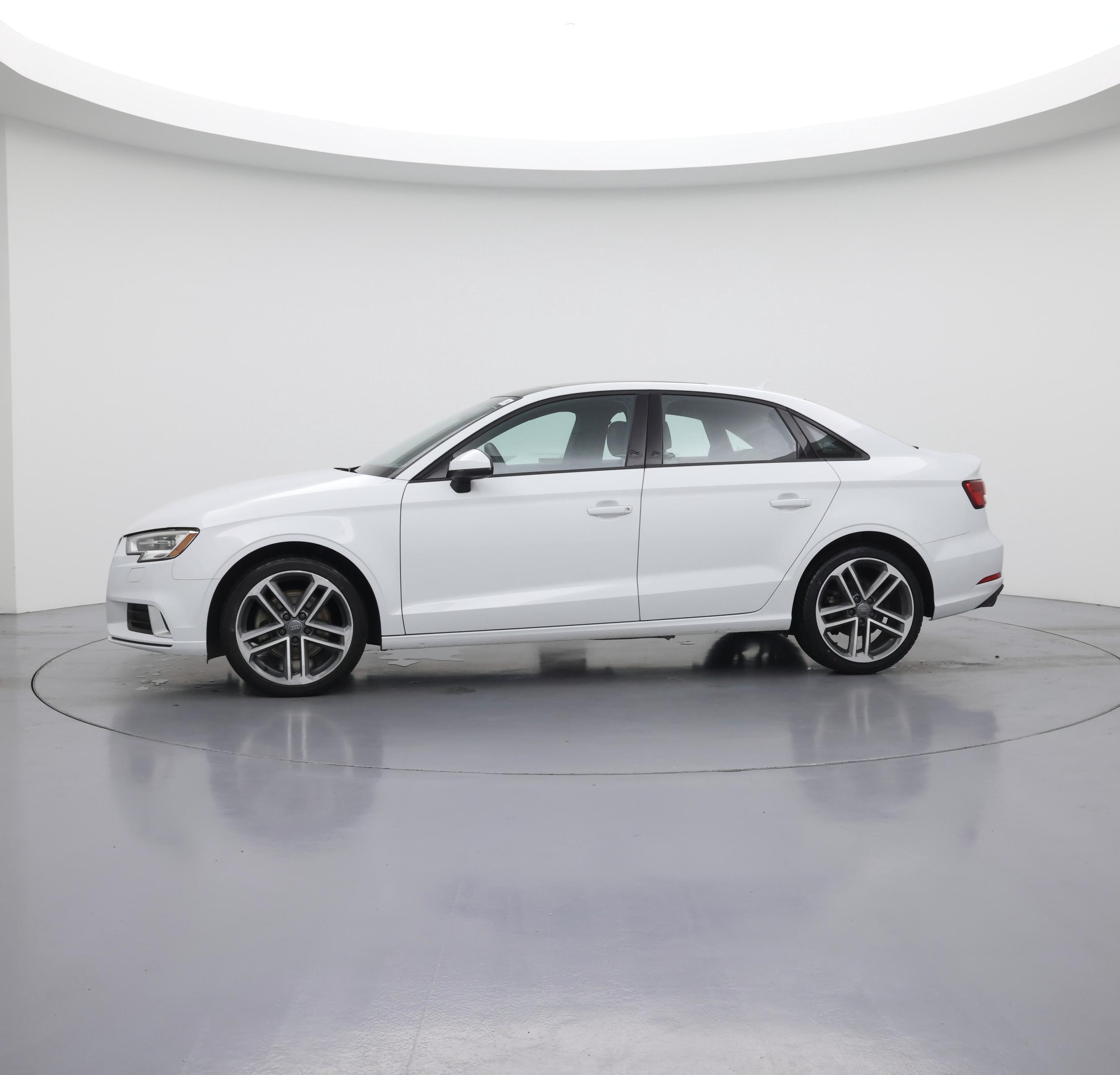 Thumbnail: 2017 Audi A3 - 3