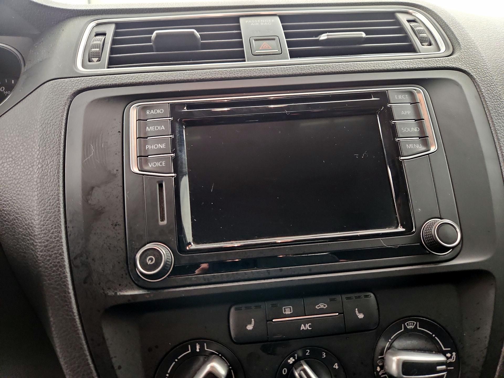 Thumbnail: 2017 Volkswagen Jetta - 15