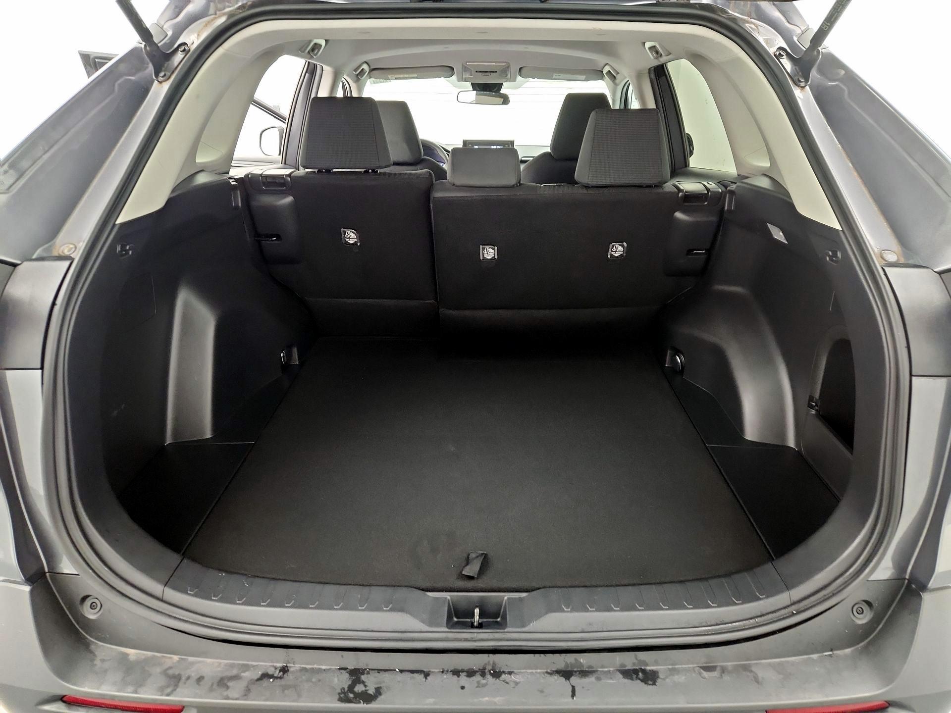 Thumbnail: 2021 Toyota RAV4 - 20