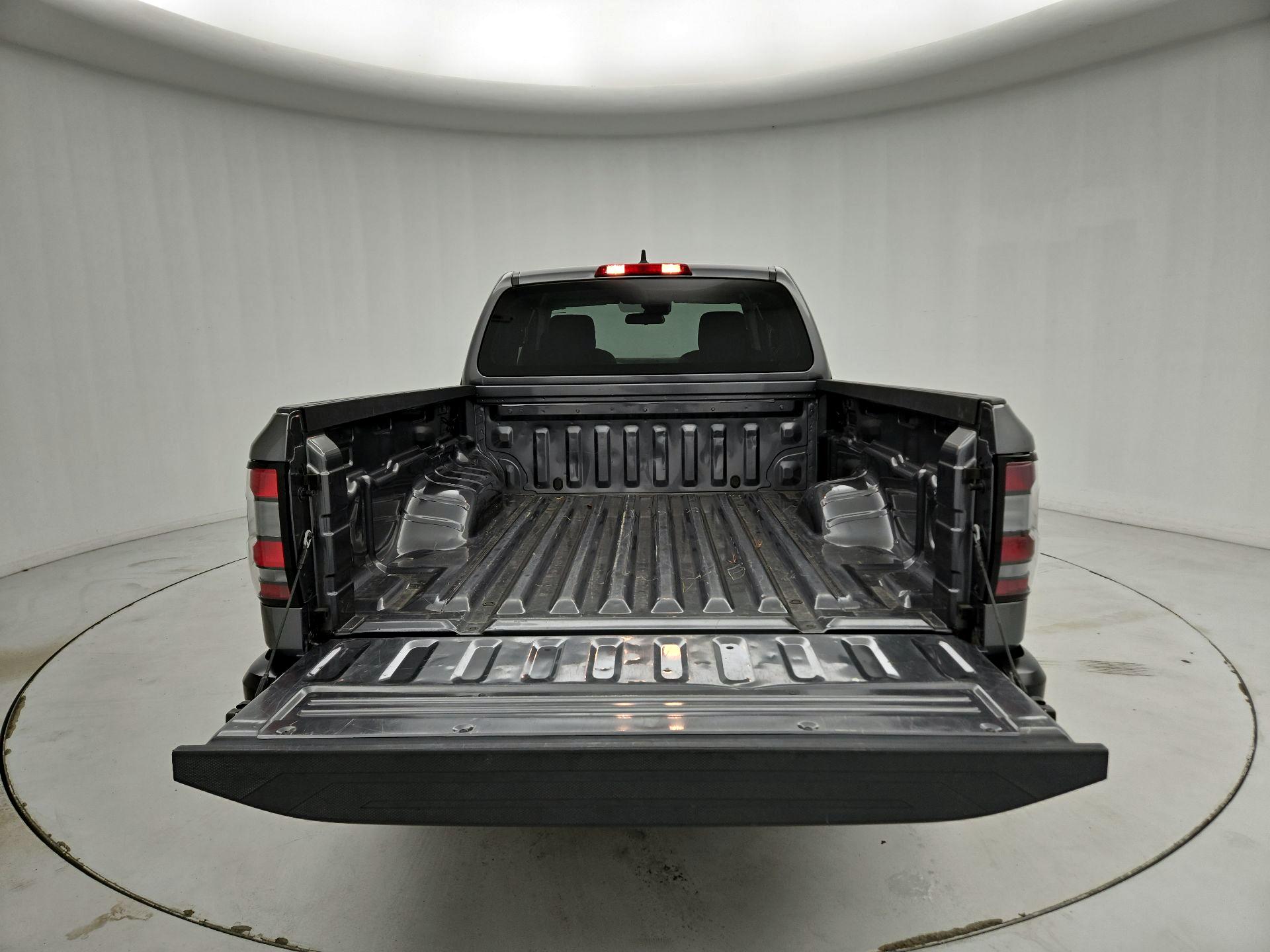 Thumbnail: 2022 Nissan Frontier - 20