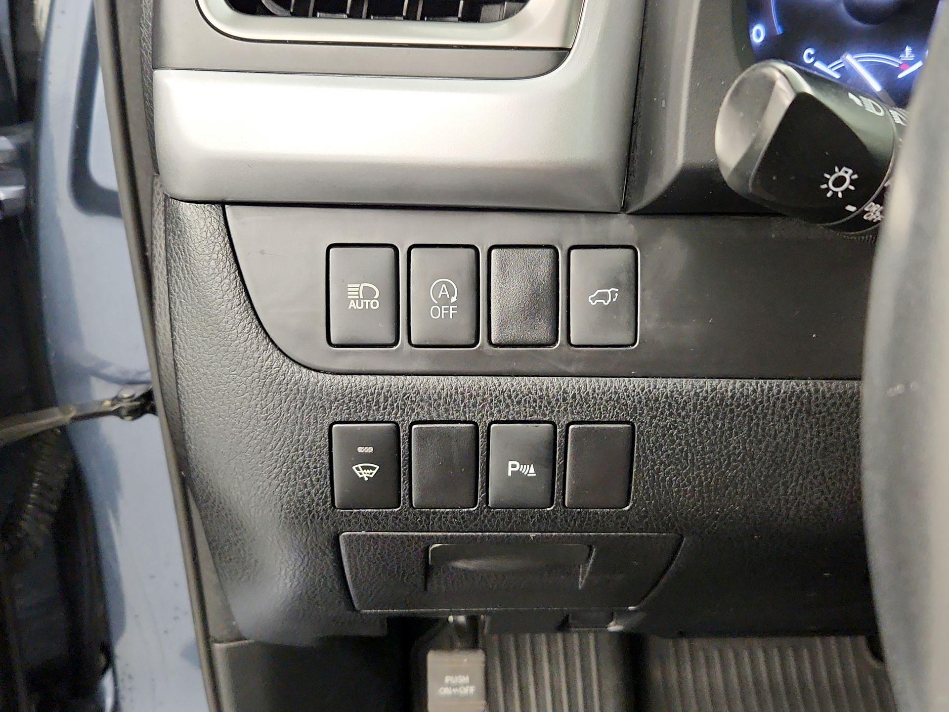 Thumbnail: 2017 Toyota Highlander - 13