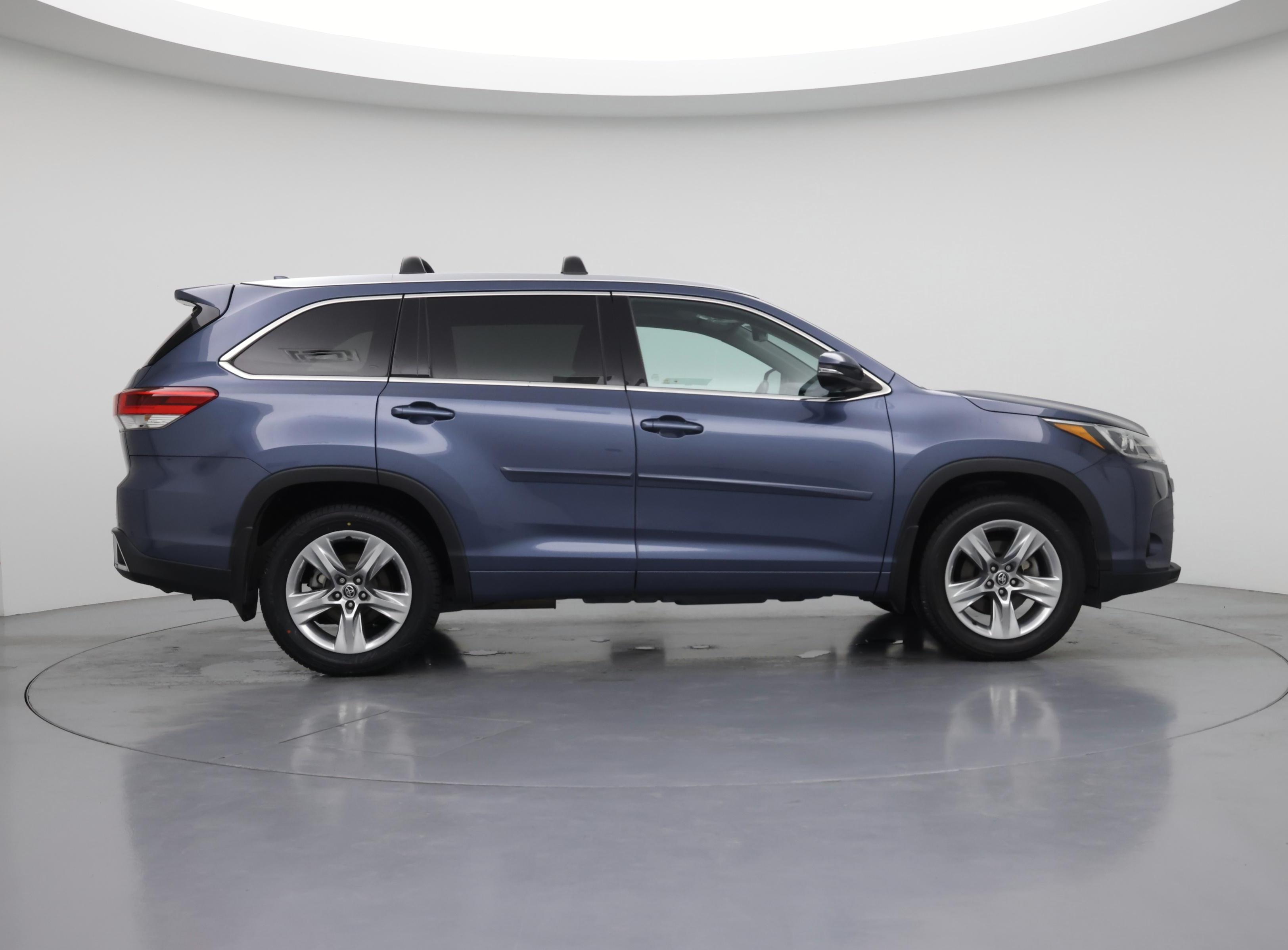 Thumbnail: 2017 Toyota Highlander - 7