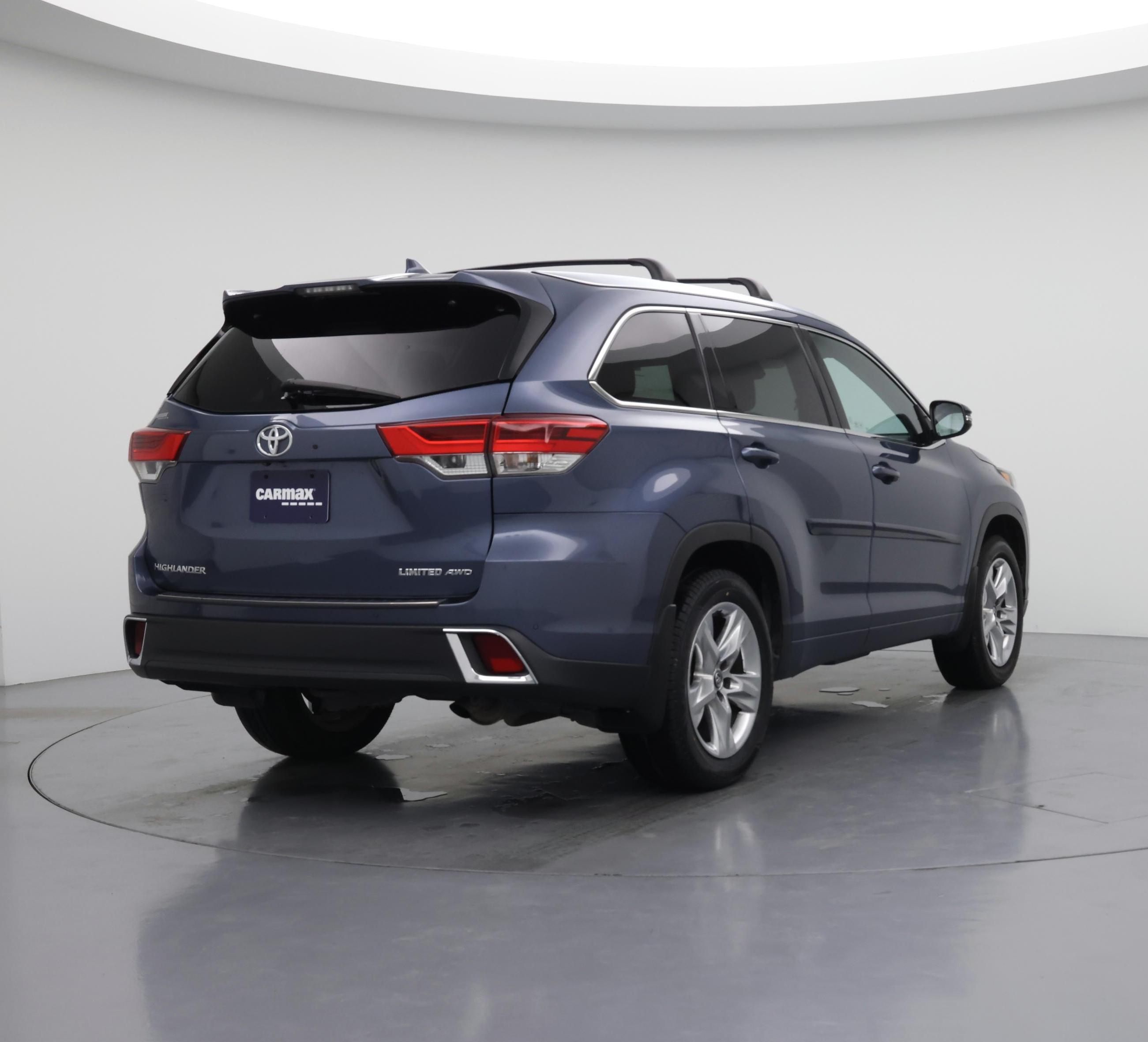 Thumbnail: 2017 Toyota Highlander - 8