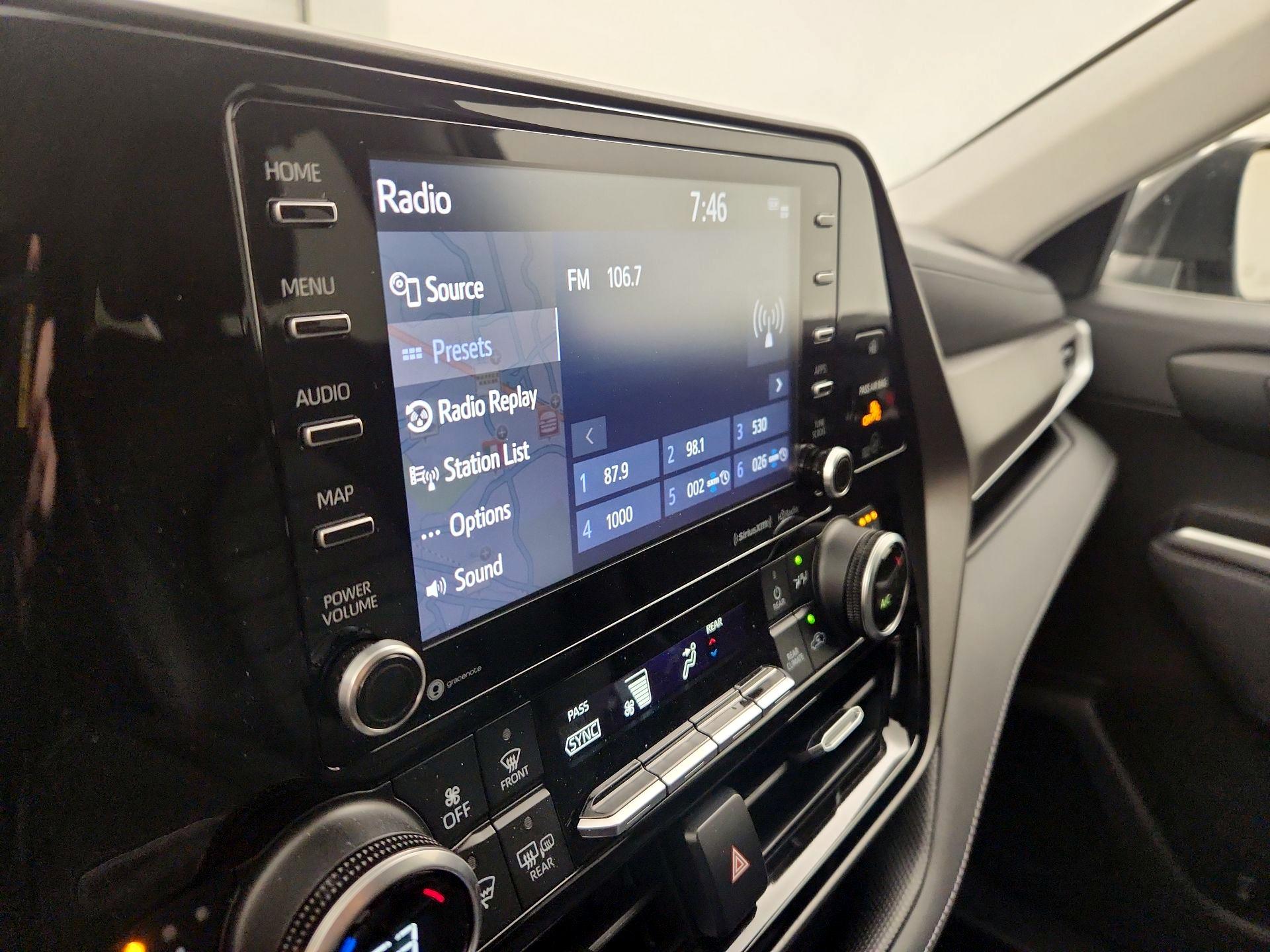 Thumbnail: 2021 Toyota Highlander - 16