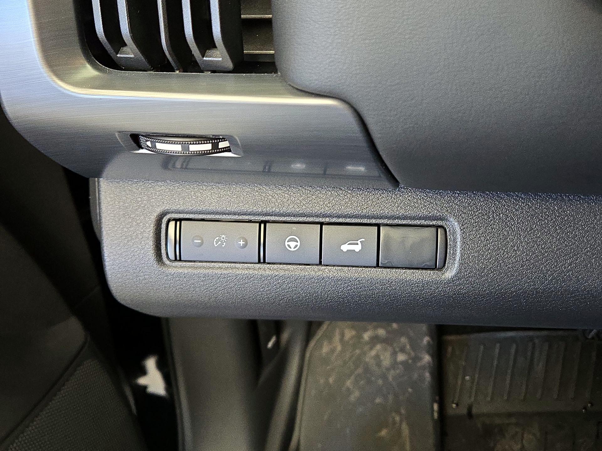 Thumbnail: 2025 Nissan Pathfinder - 13