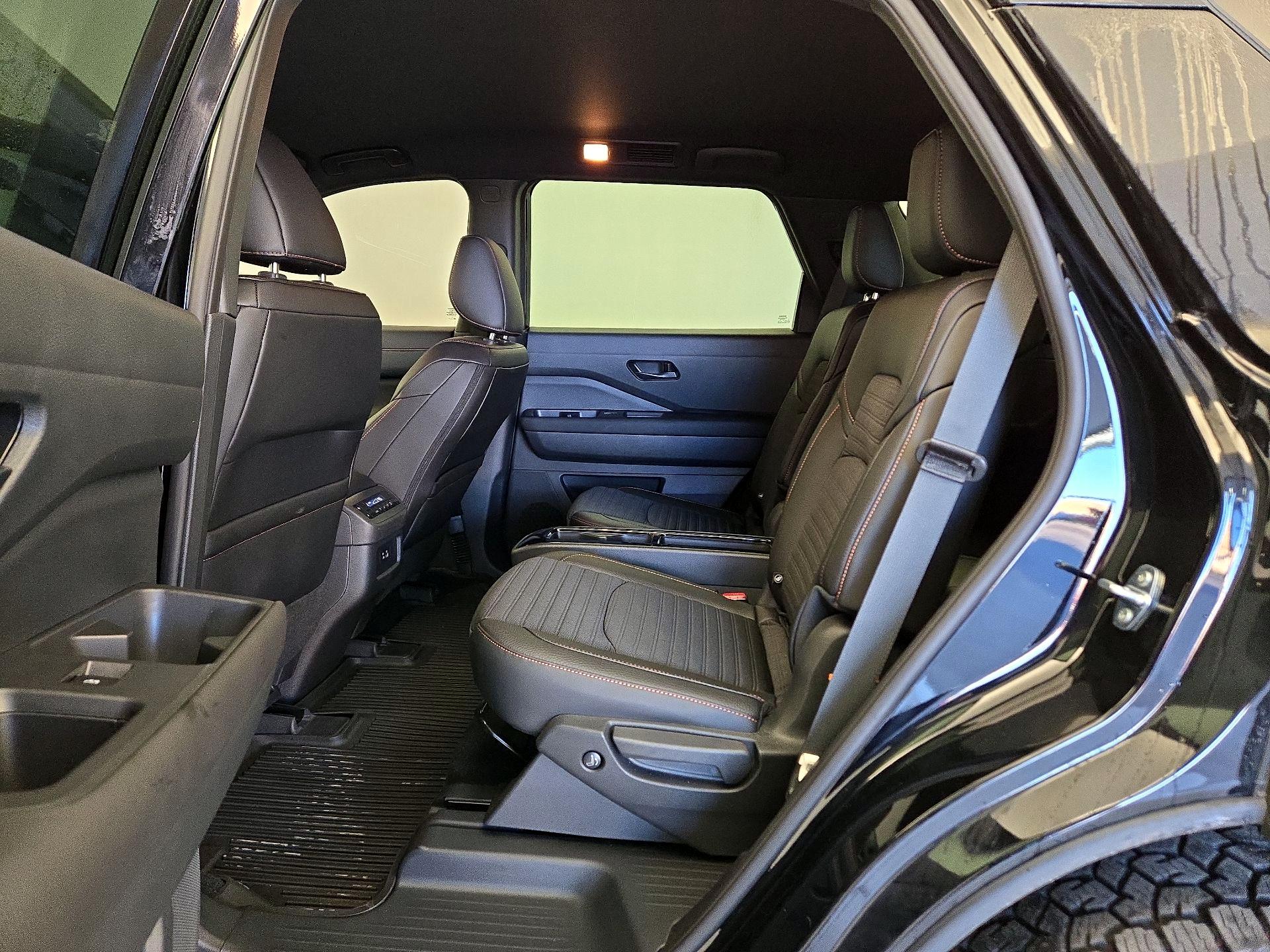 Thumbnail: 2025 Nissan Pathfinder - 19