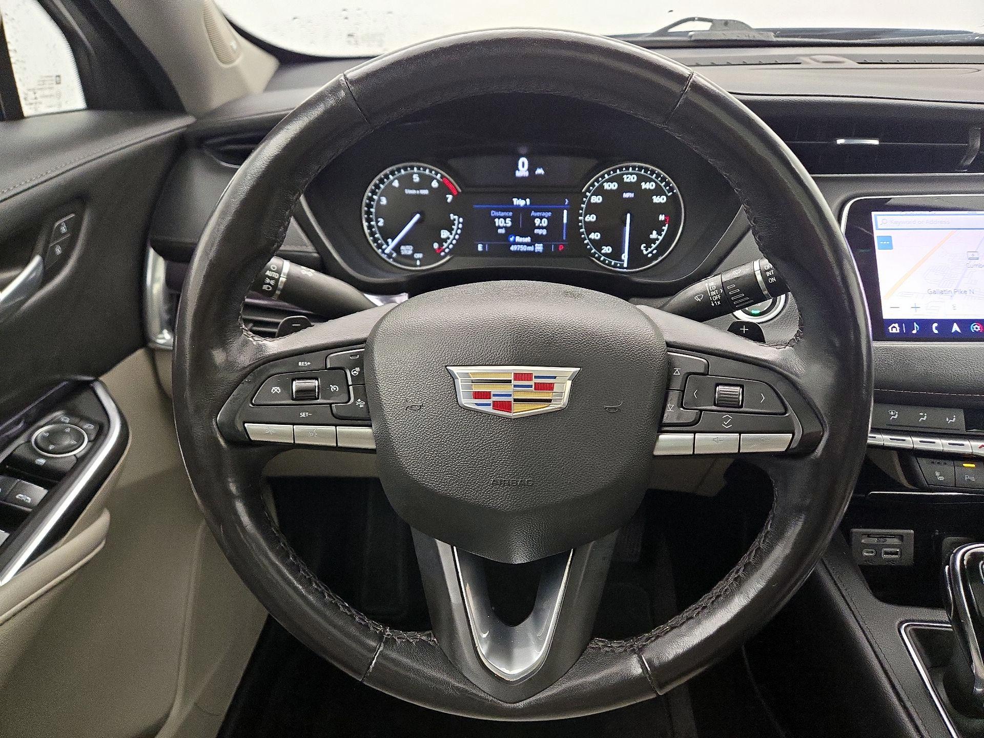 Thumbnail: 2023 Cadillac XT4 - 10