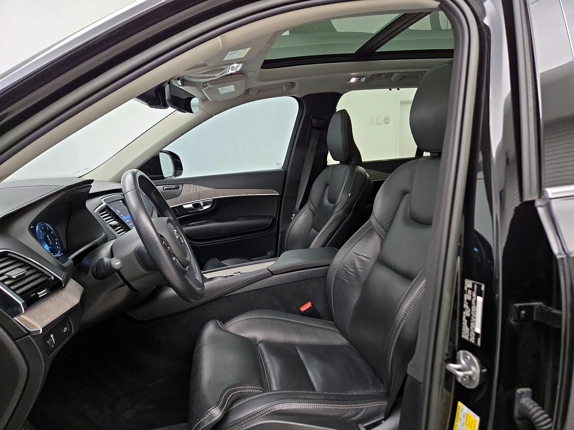 Thumbnail: 2022 Volvo XC90 - 11