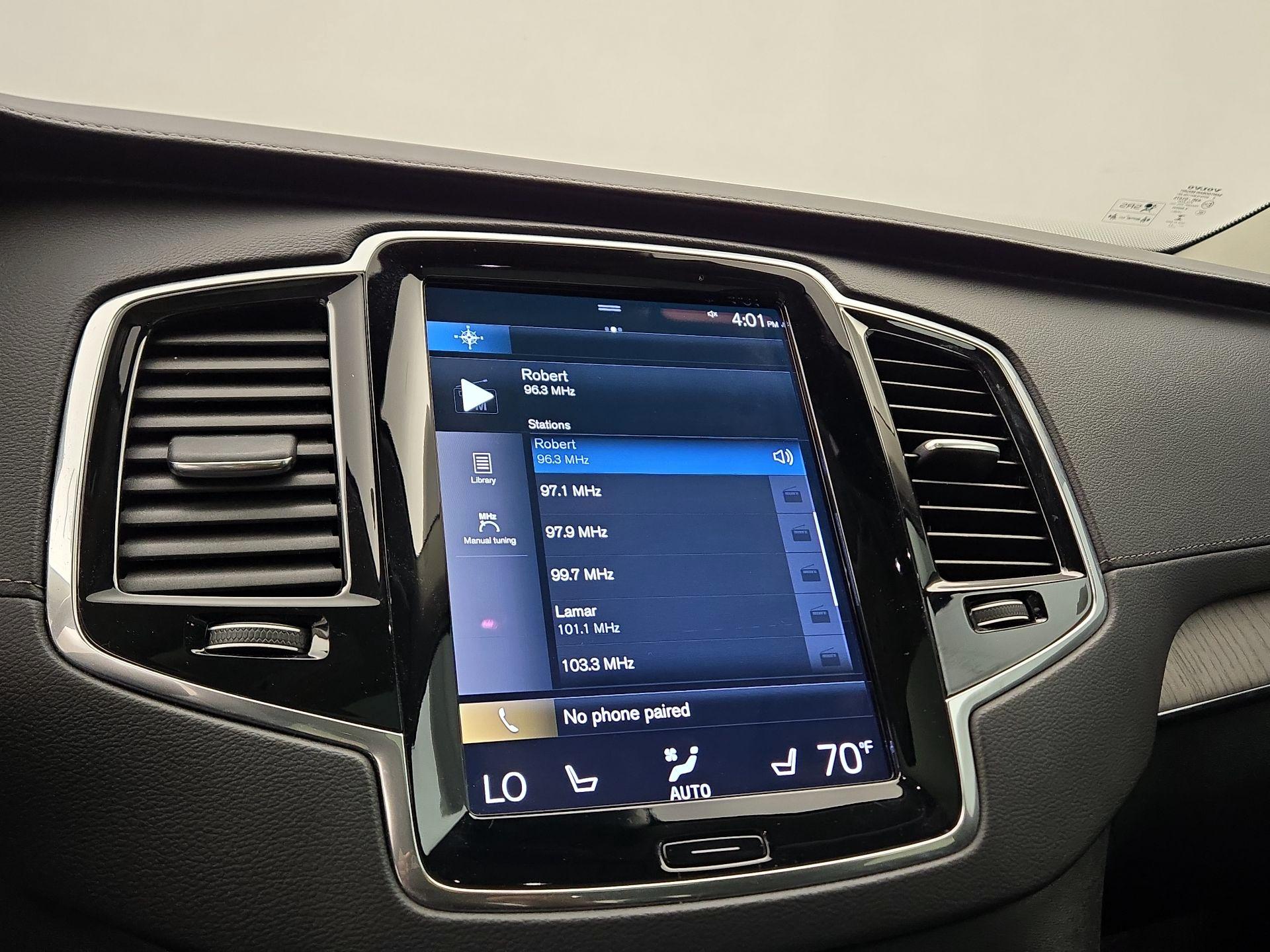 Thumbnail: 2022 Volvo XC90 - 15