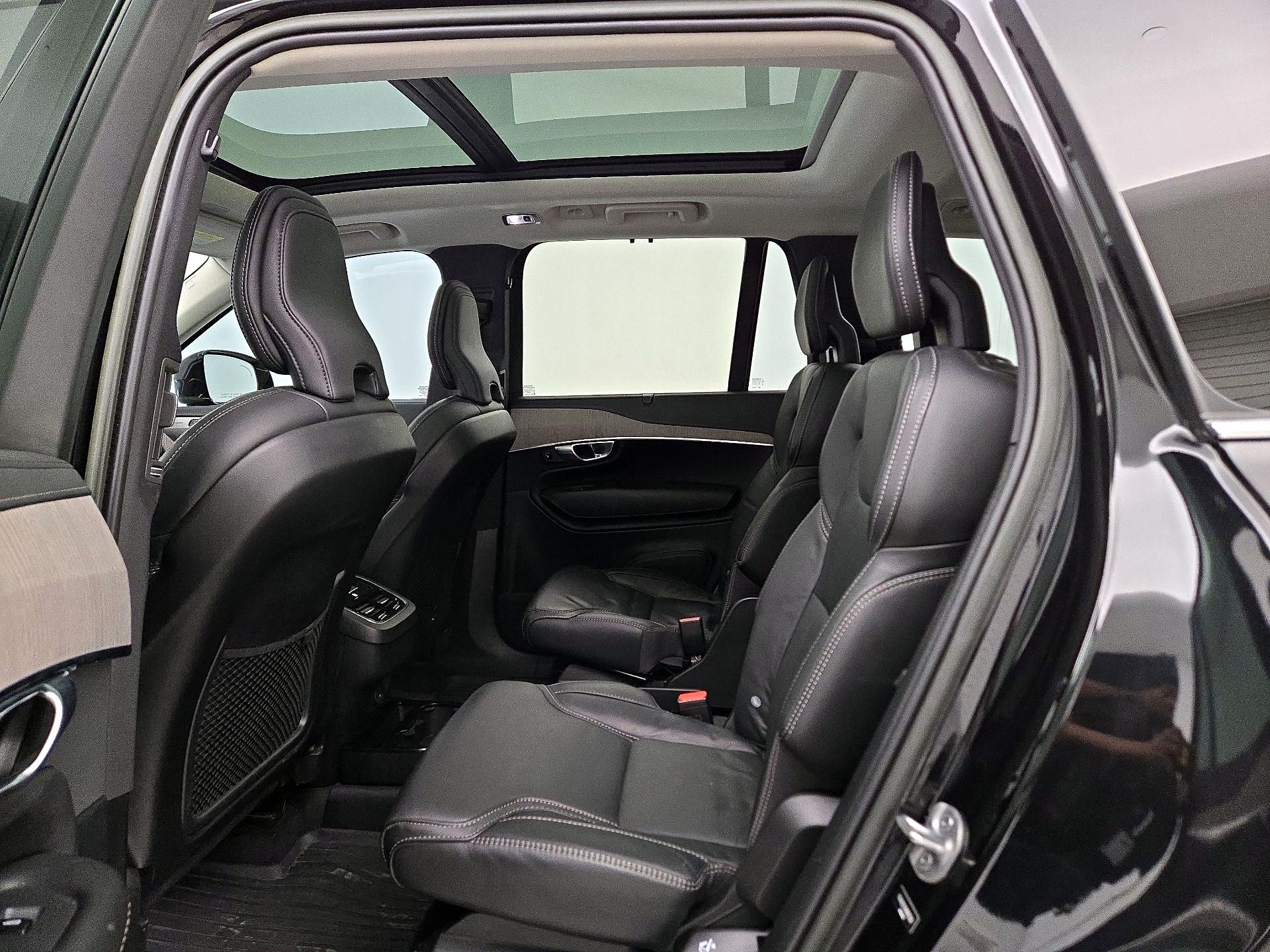 Thumbnail: 2022 Volvo XC90 - 20