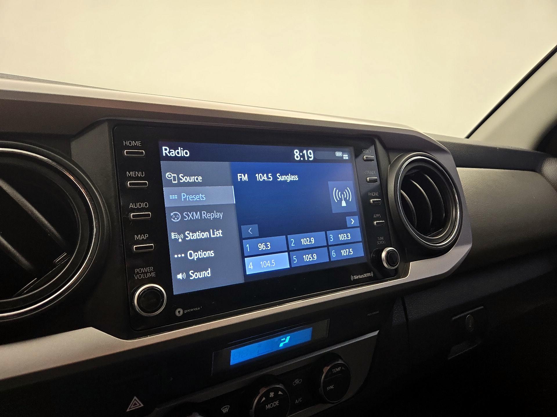 Thumbnail: 2022 Toyota Tacoma - 15