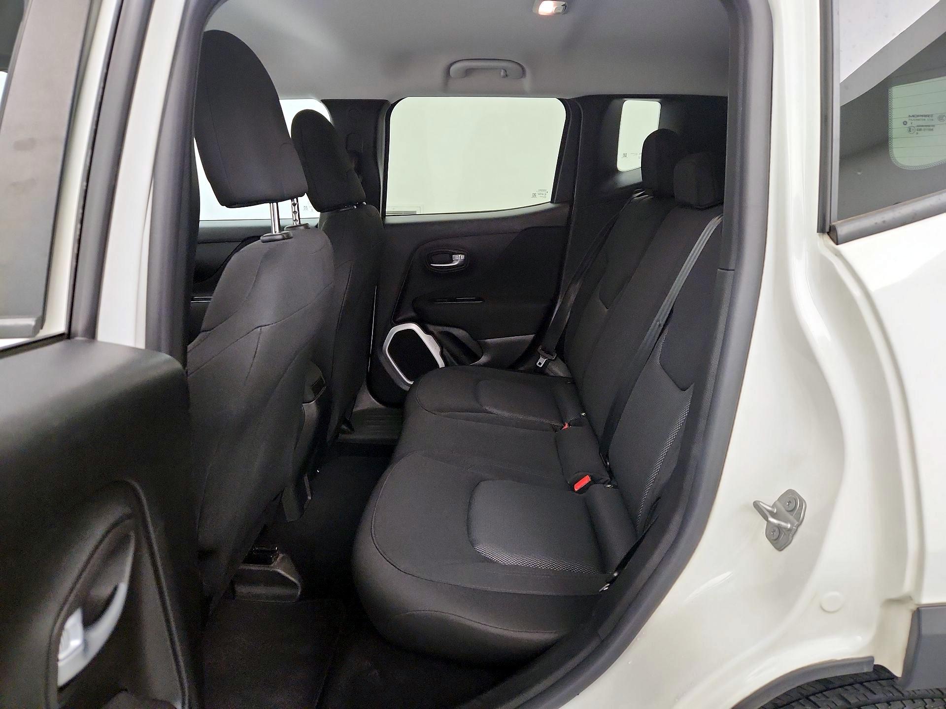 Thumbnail: 2018 Jeep Renegade - 19