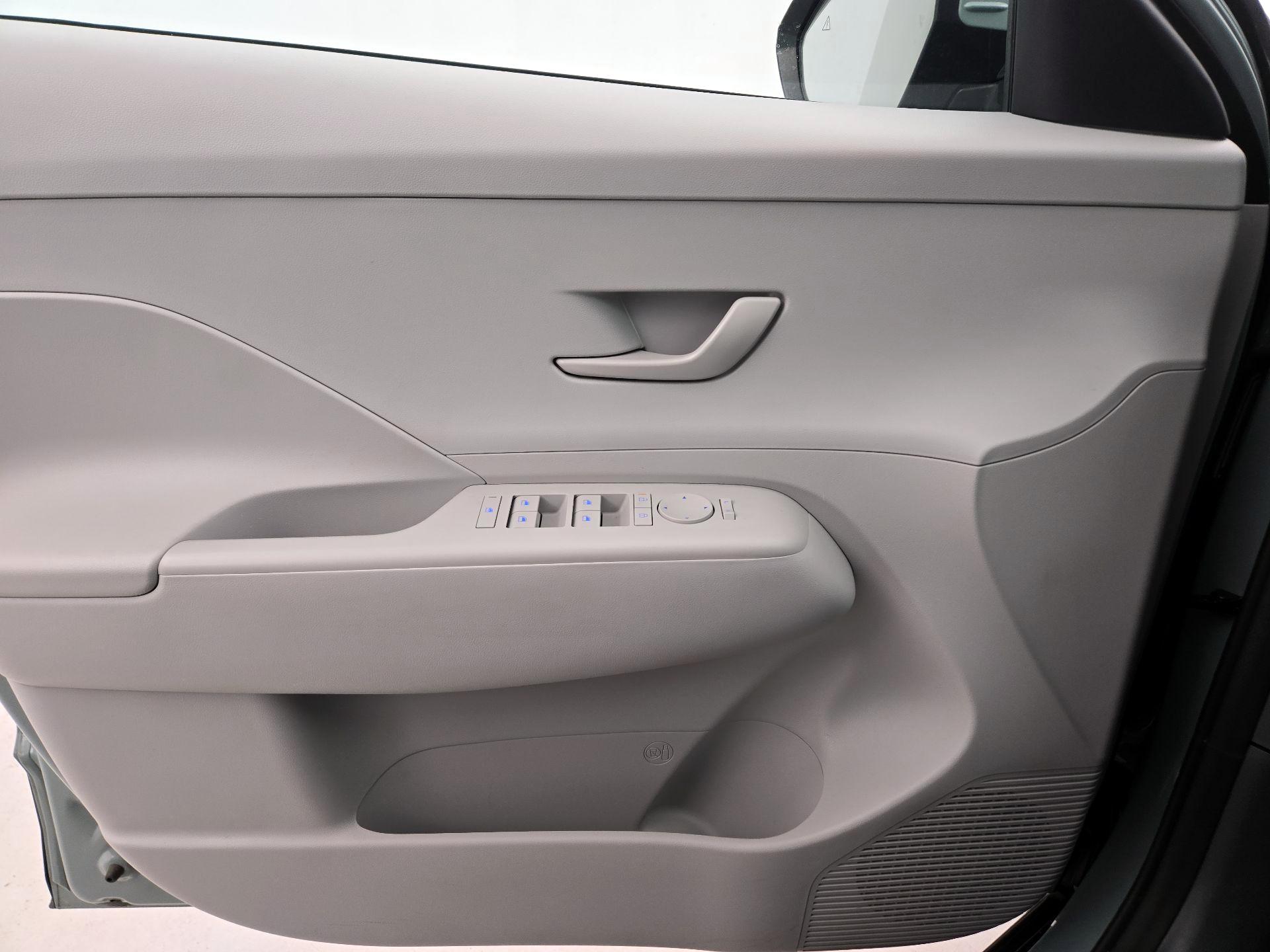 Thumbnail: 2025 Hyundai Kona - 12