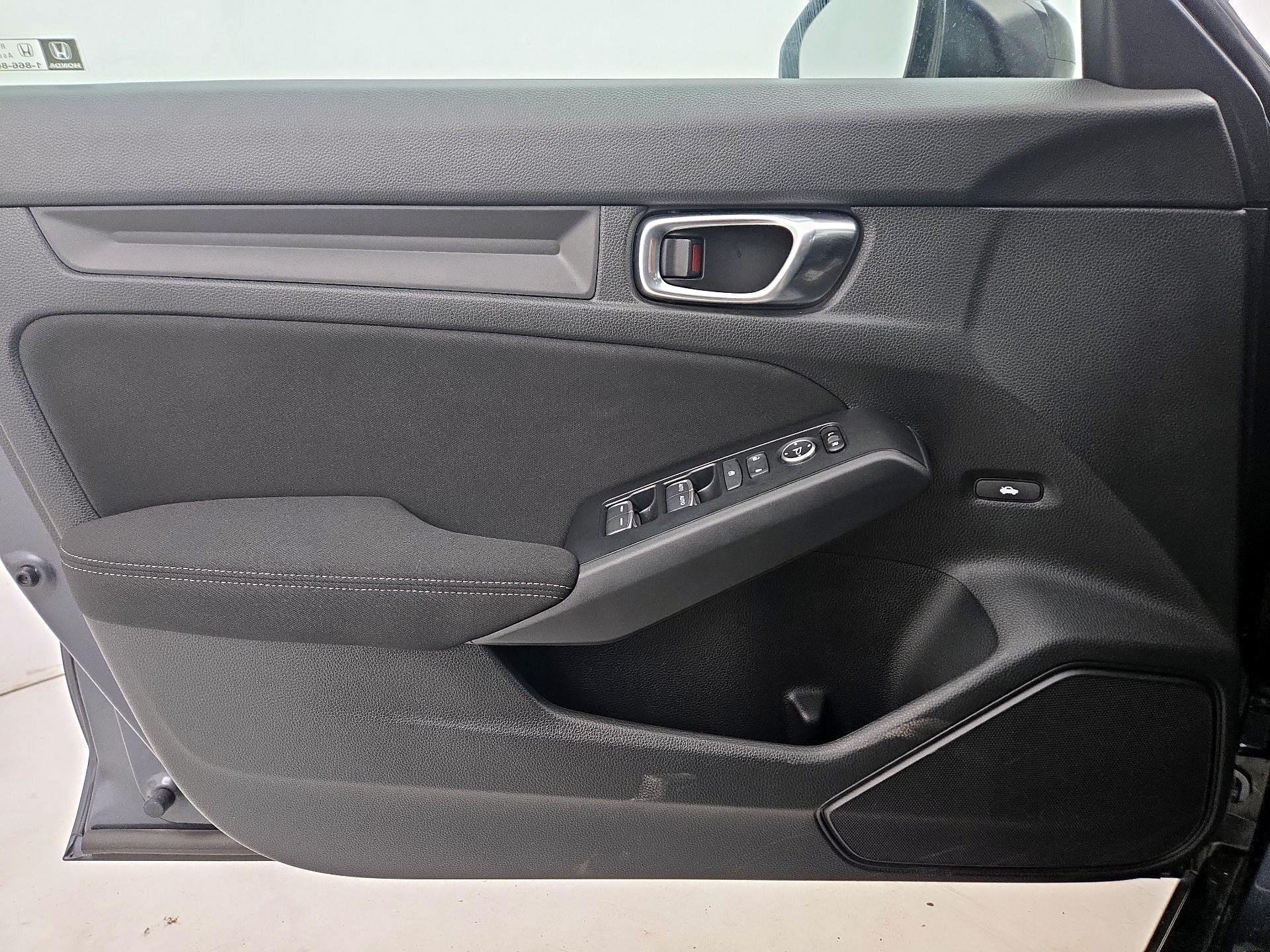 Thumbnail: 2024 Honda Civic - 12