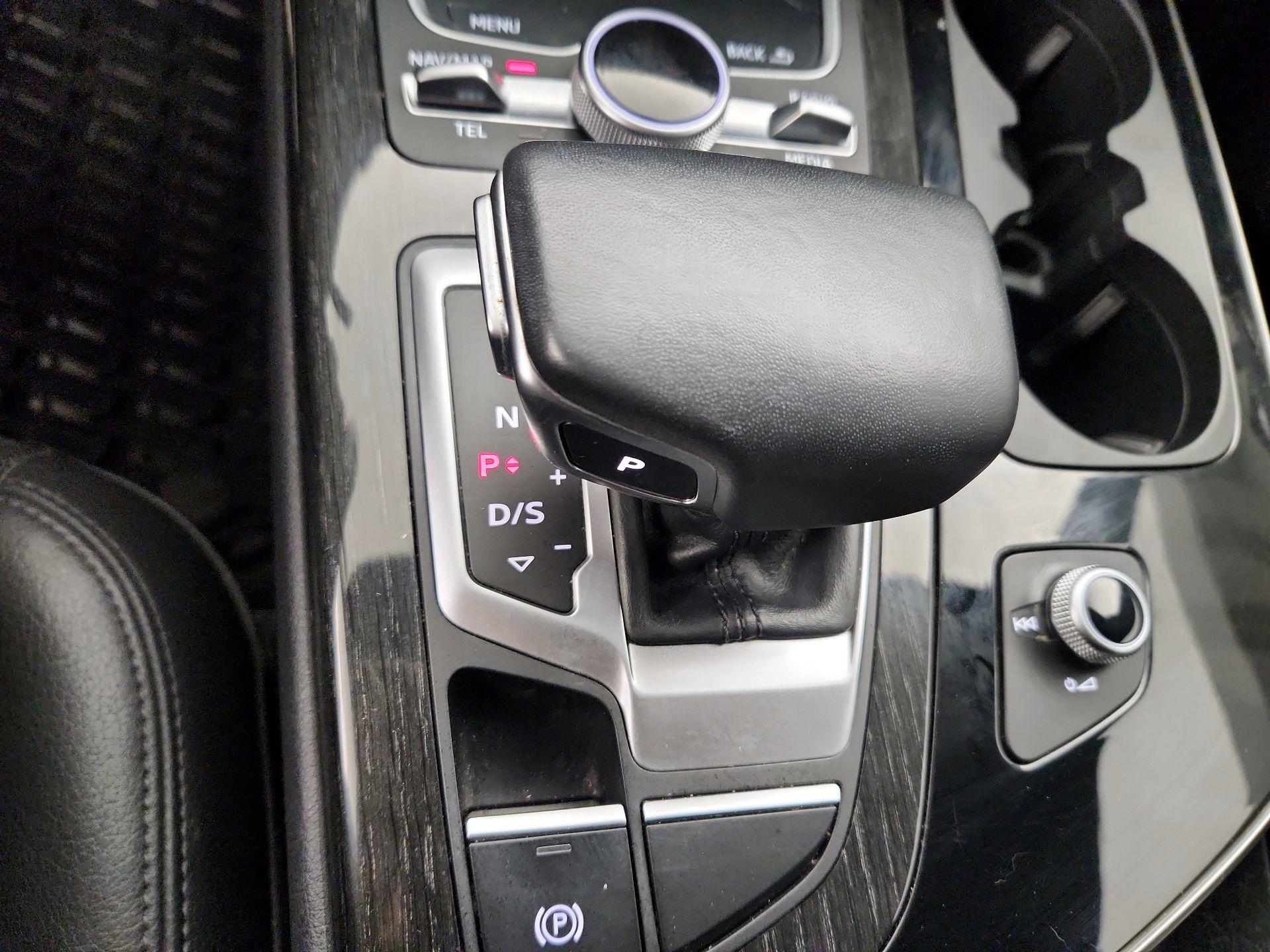 Thumbnail: 2019 Audi Q7 - 17