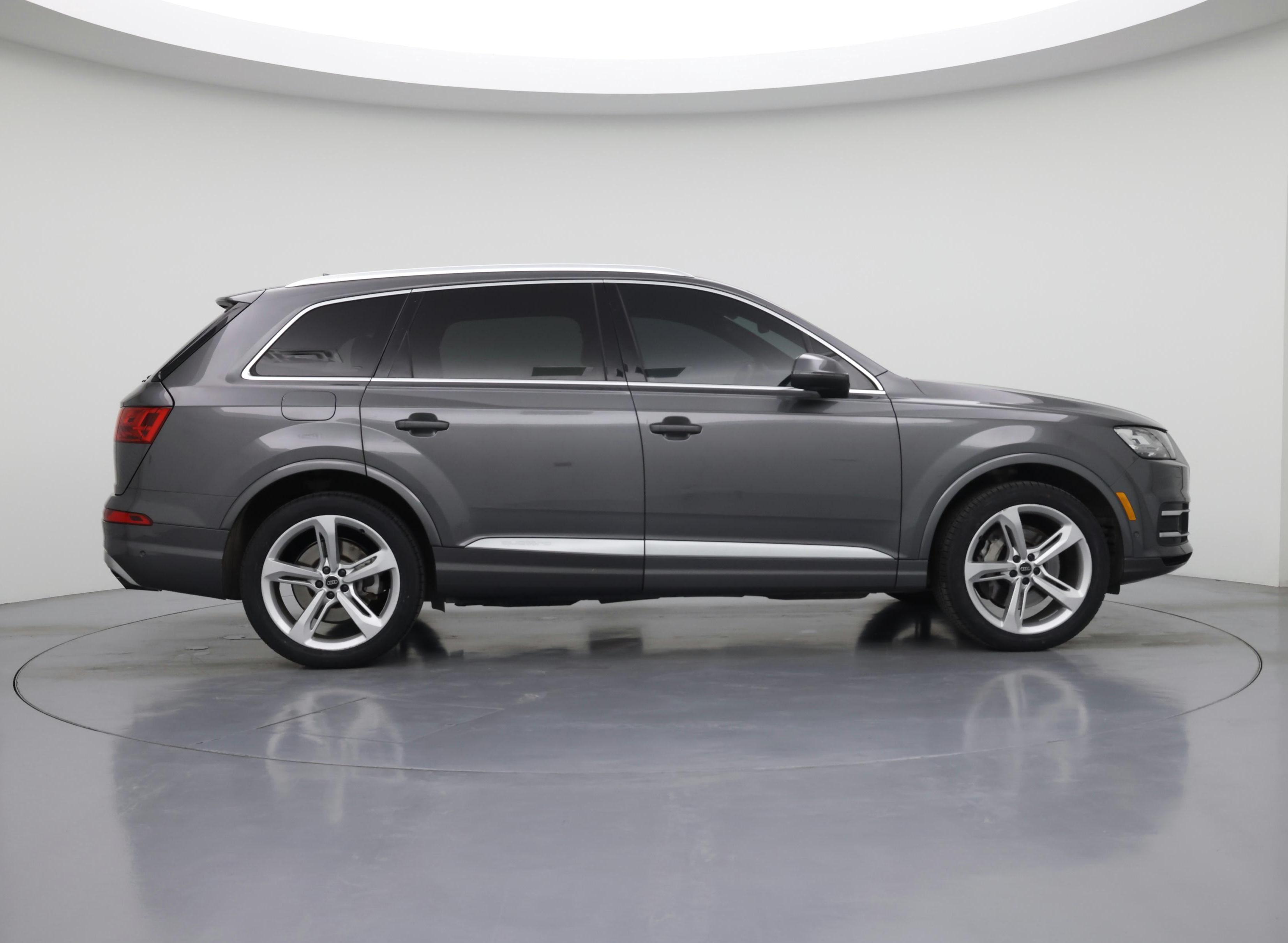 Thumbnail: 2019 Audi Q7 - 7