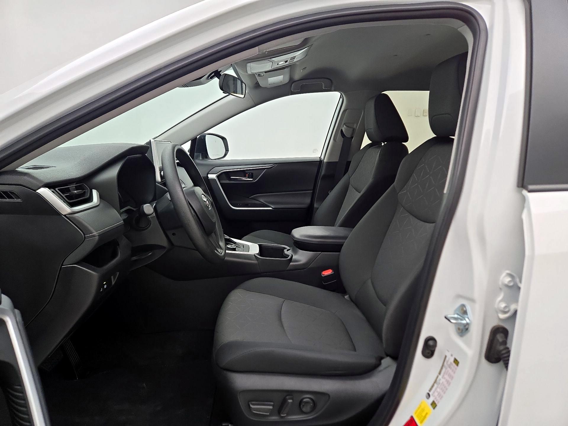 Thumbnail: 2024 Toyota RAV4 - 11