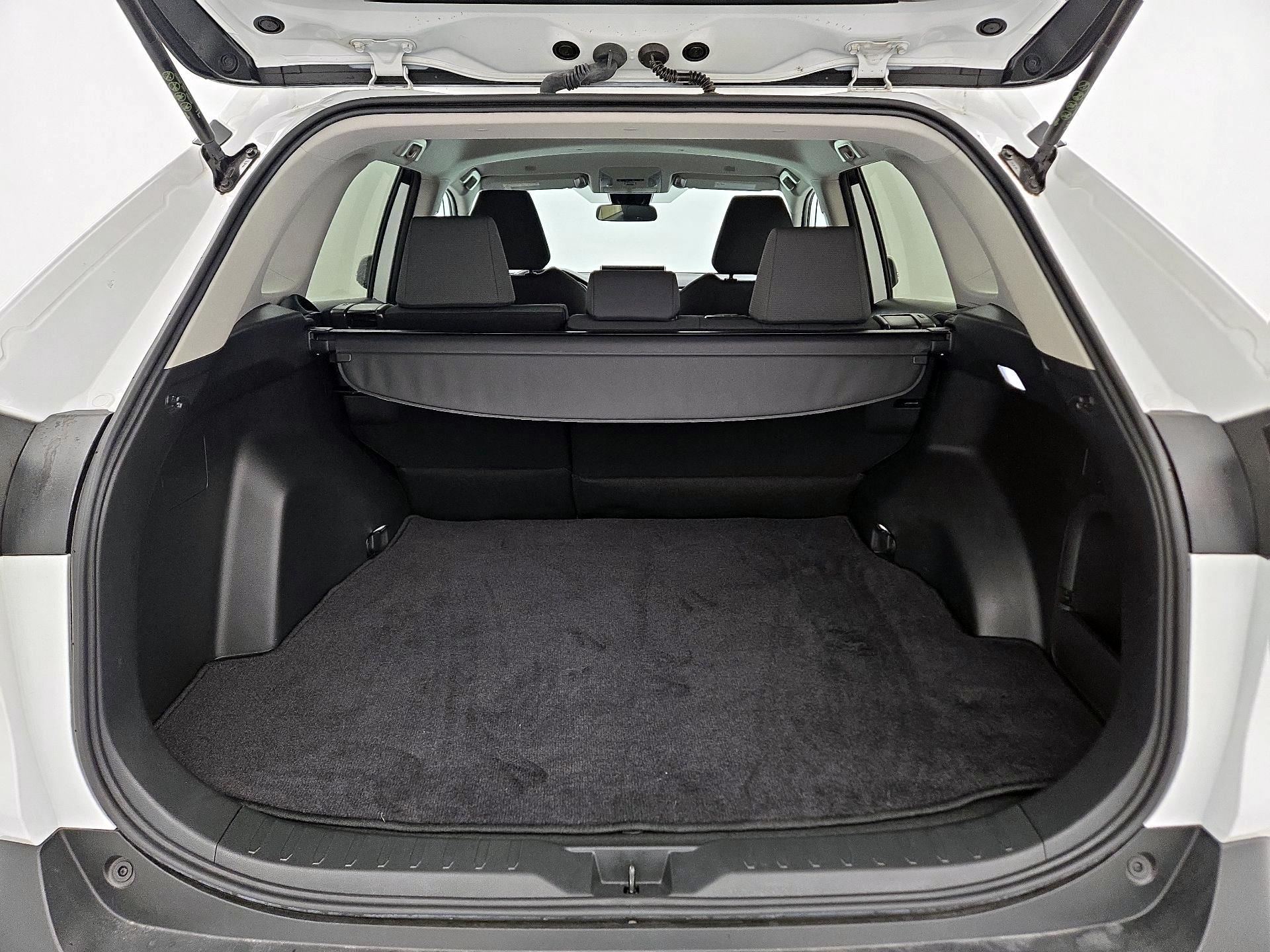 Thumbnail: 2024 Toyota RAV4 - 20