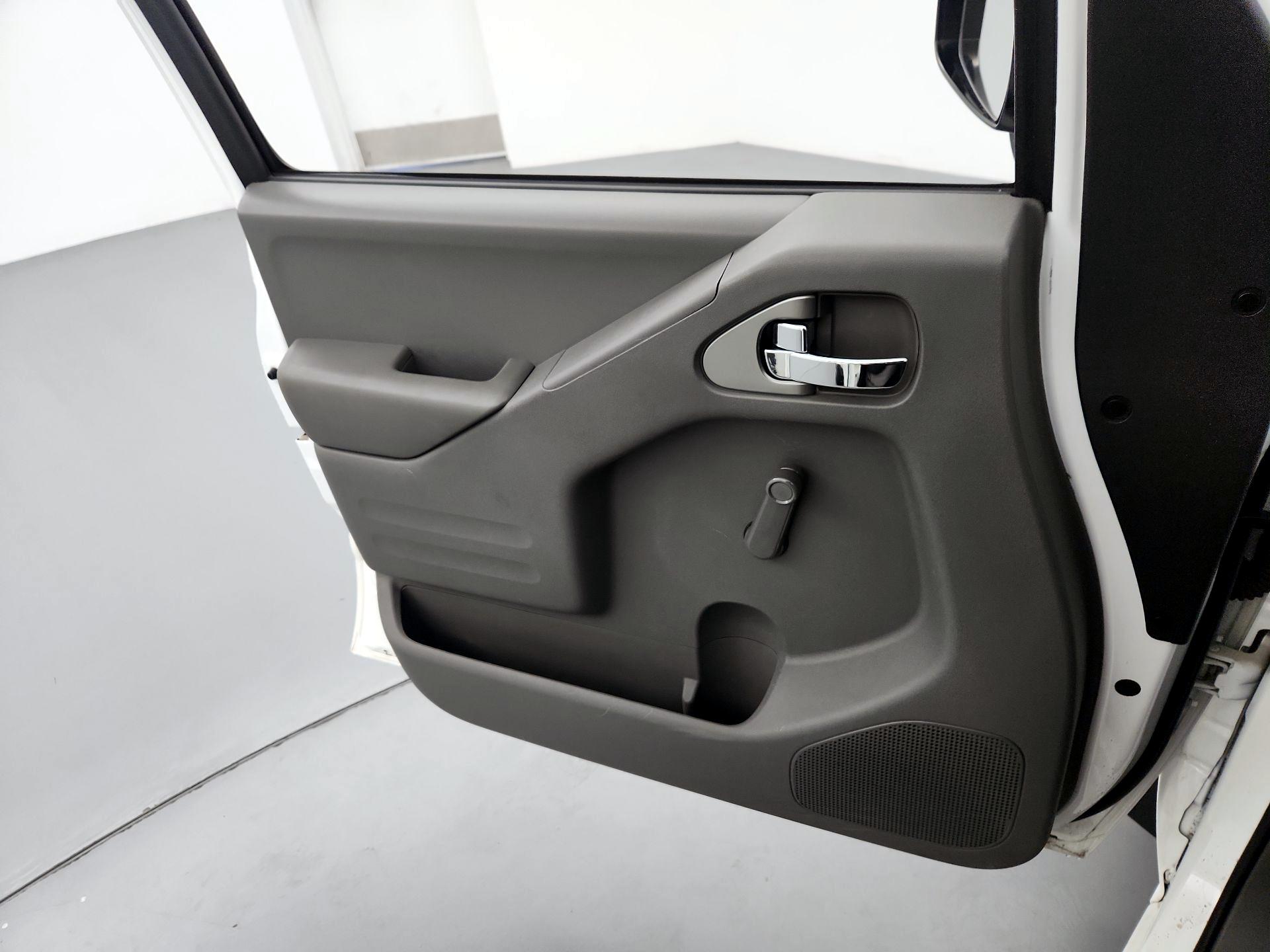 Thumbnail: 2019 Nissan Frontier - 12