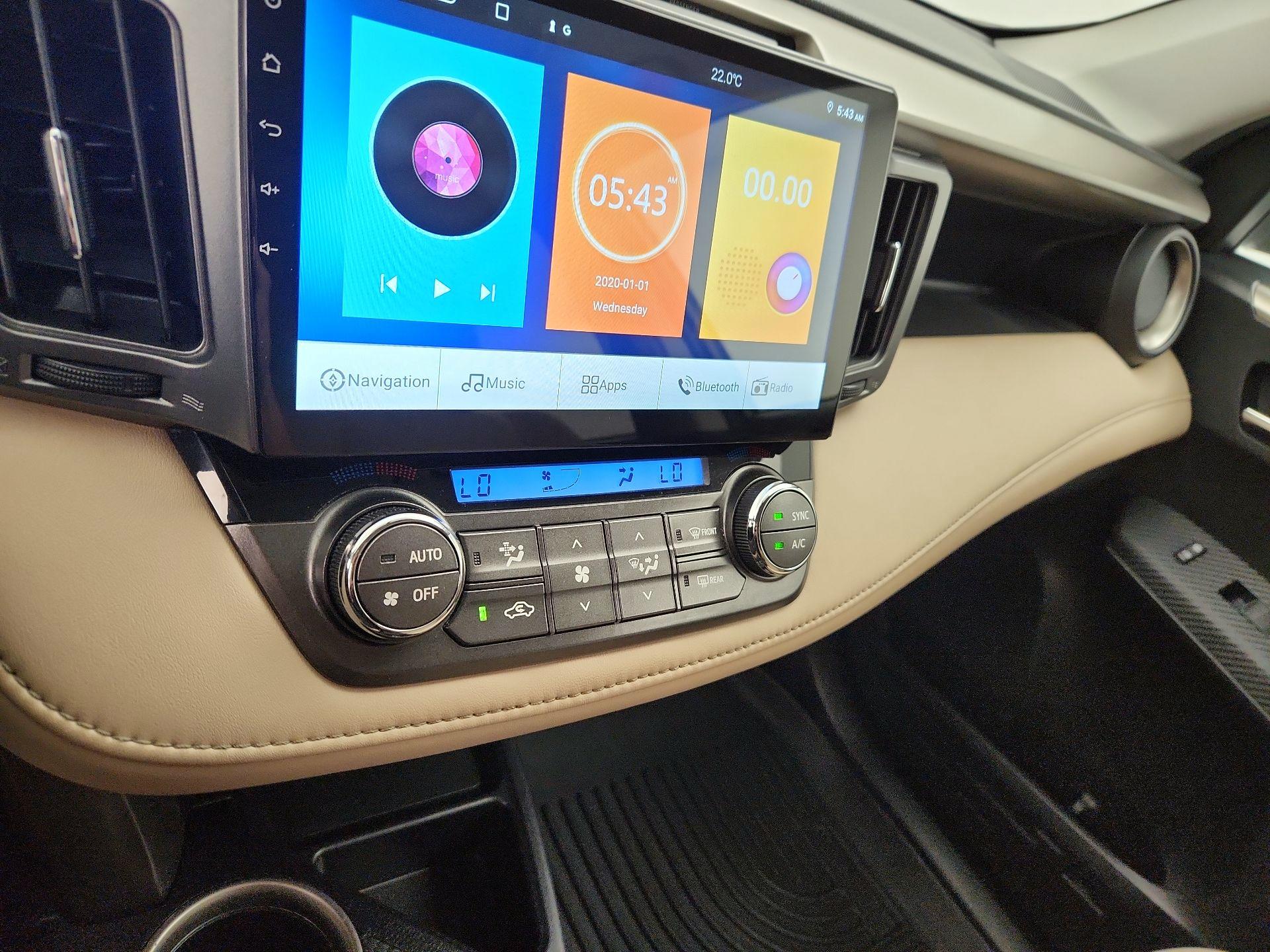 Thumbnail: 2014 Toyota RAV4 - 16