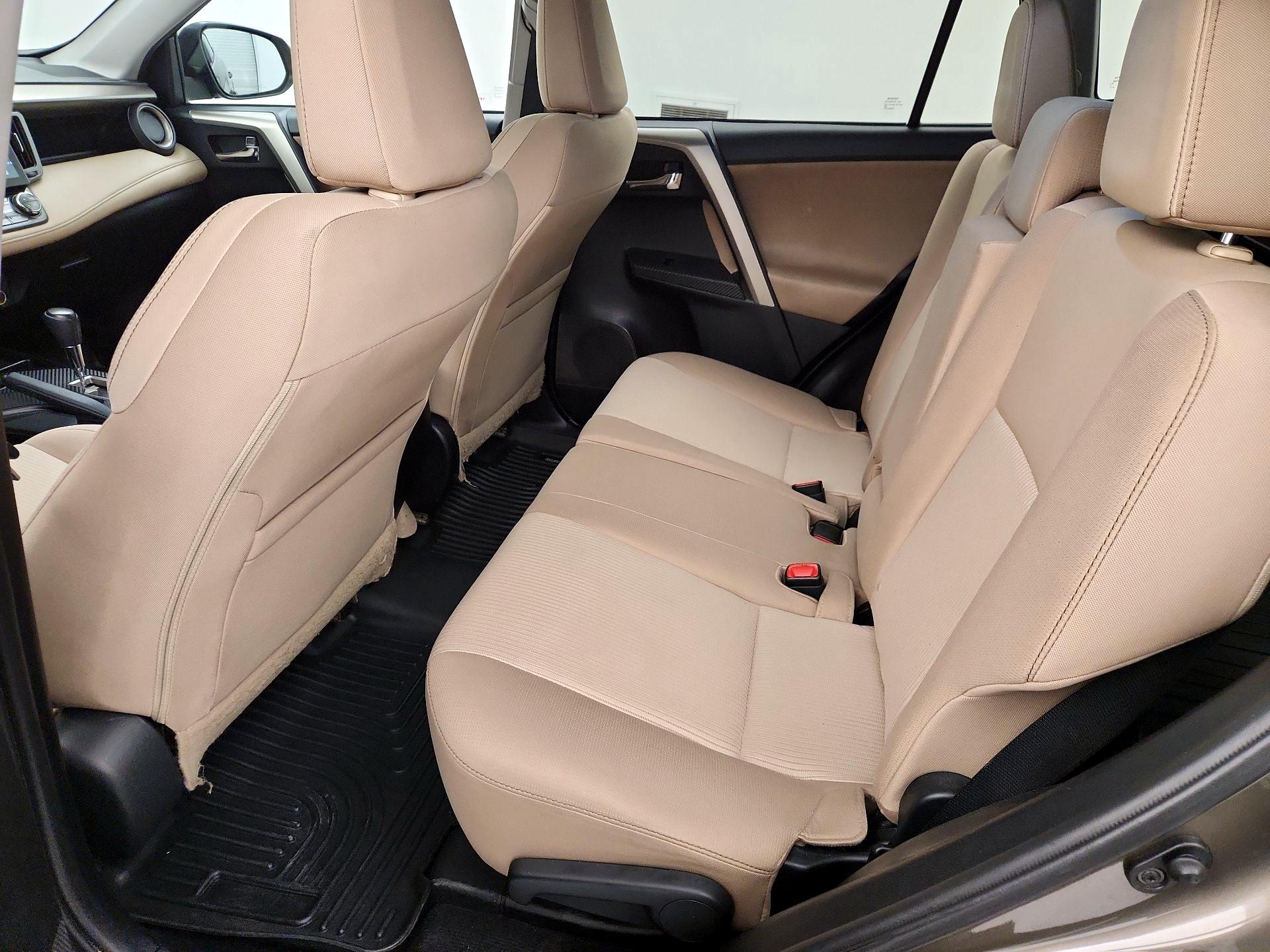 Thumbnail: 2014 Toyota RAV4 - 19