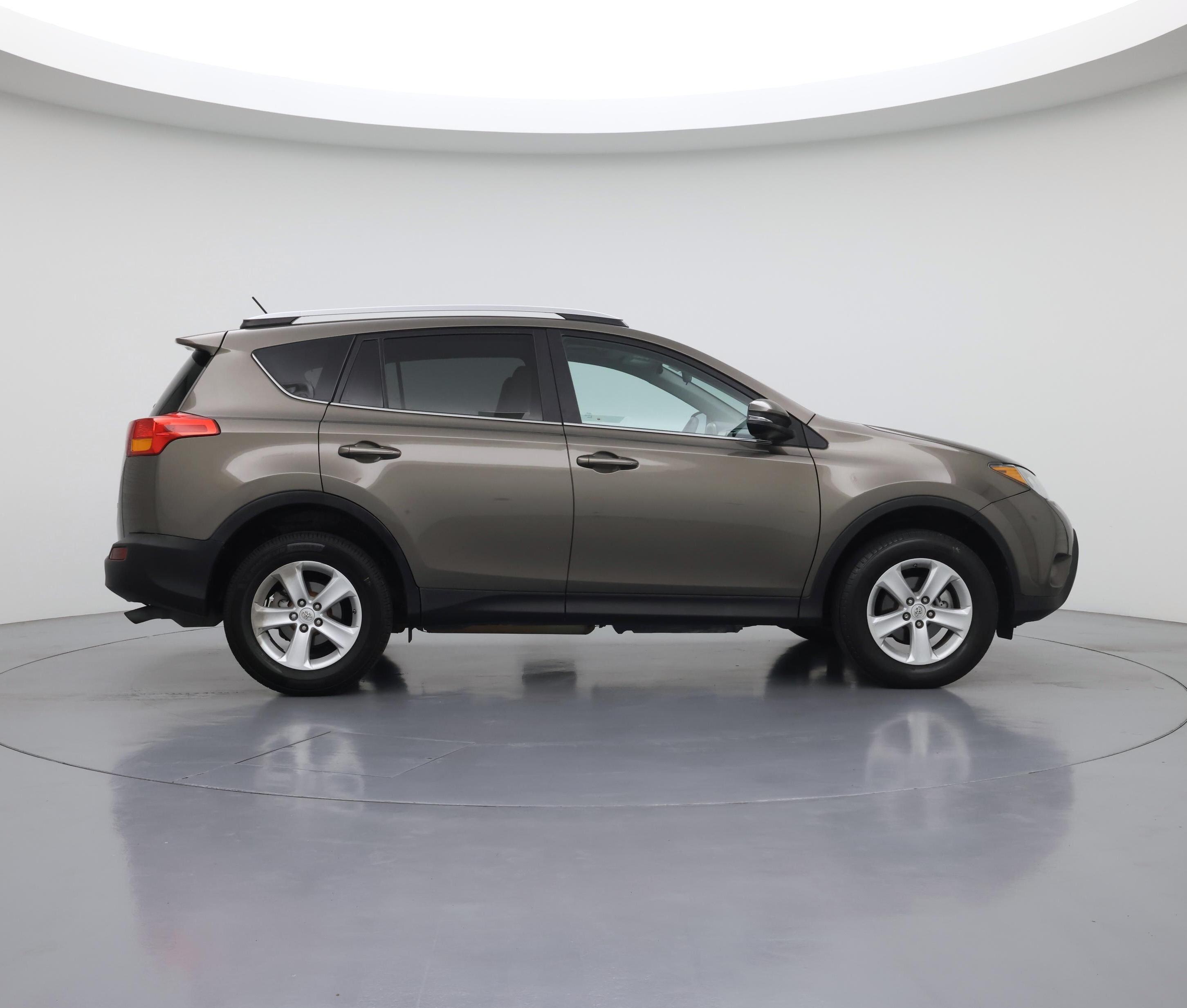 Thumbnail: 2014 Toyota RAV4 - 7