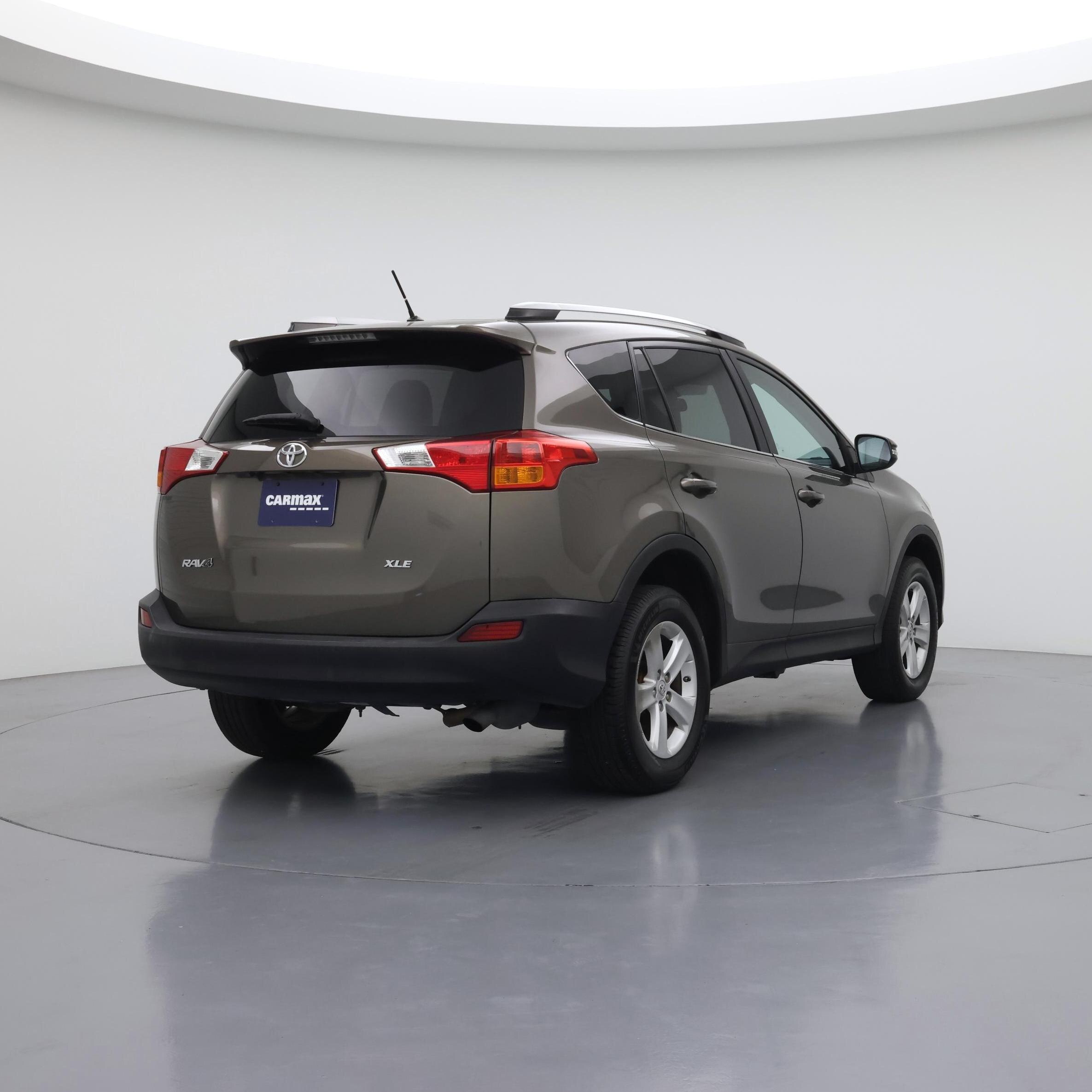 Thumbnail: 2014 Toyota RAV4 - 8