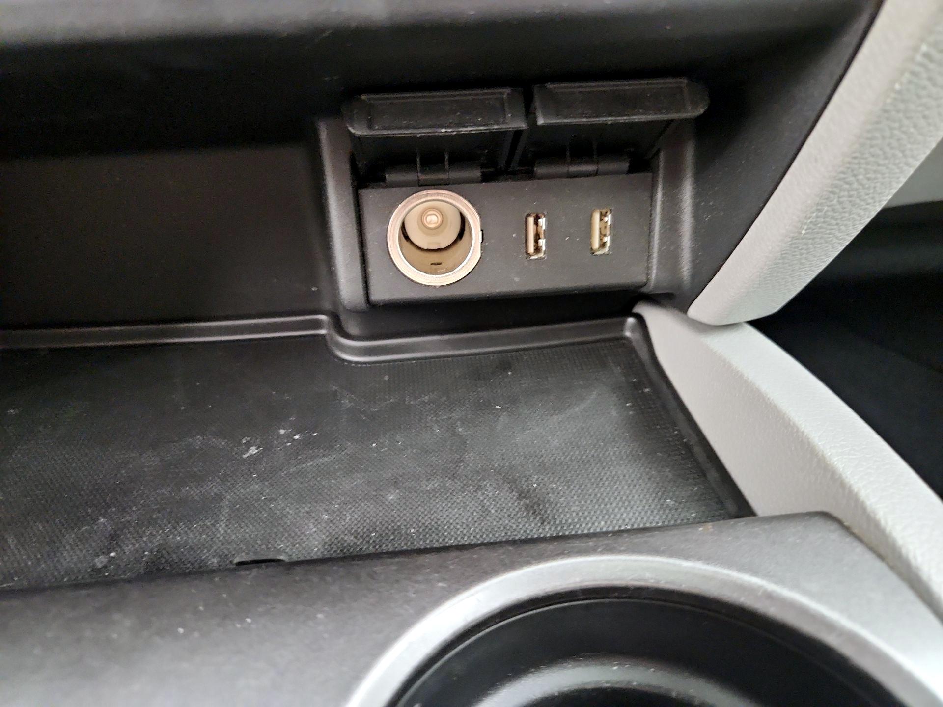 Thumbnail: 2017 Honda Pilot - 18