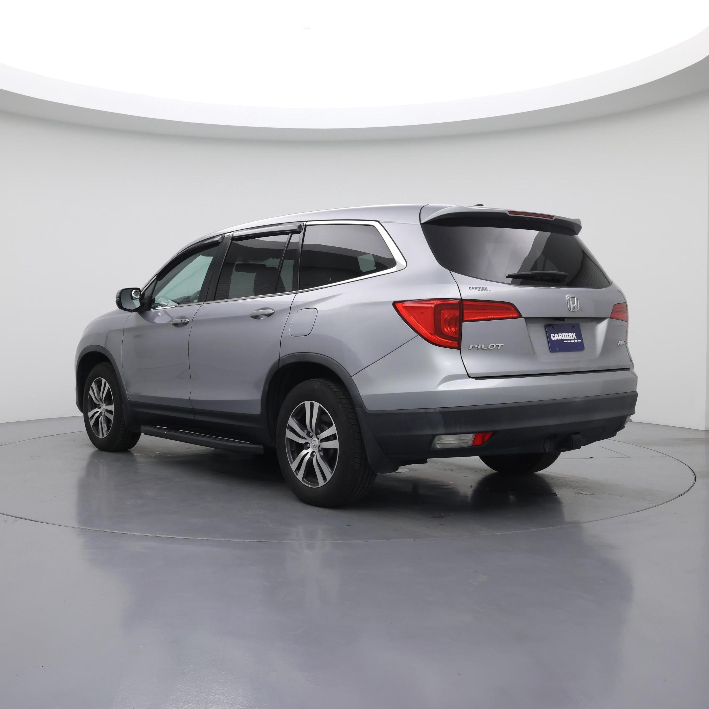 Thumbnail: 2017 Honda Pilot - 2