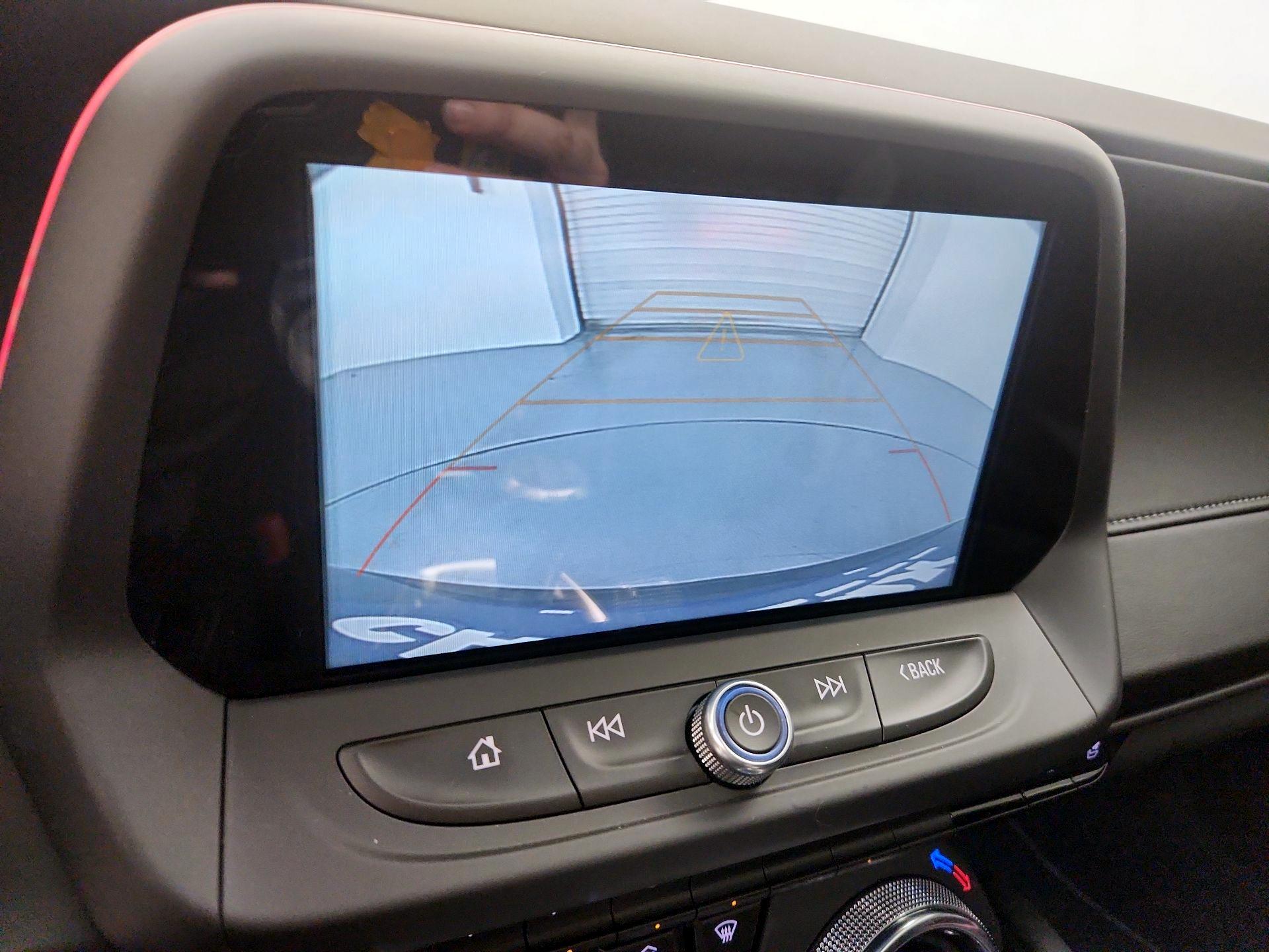 Thumbnail: 2018 Chevrolet Camaro - 14