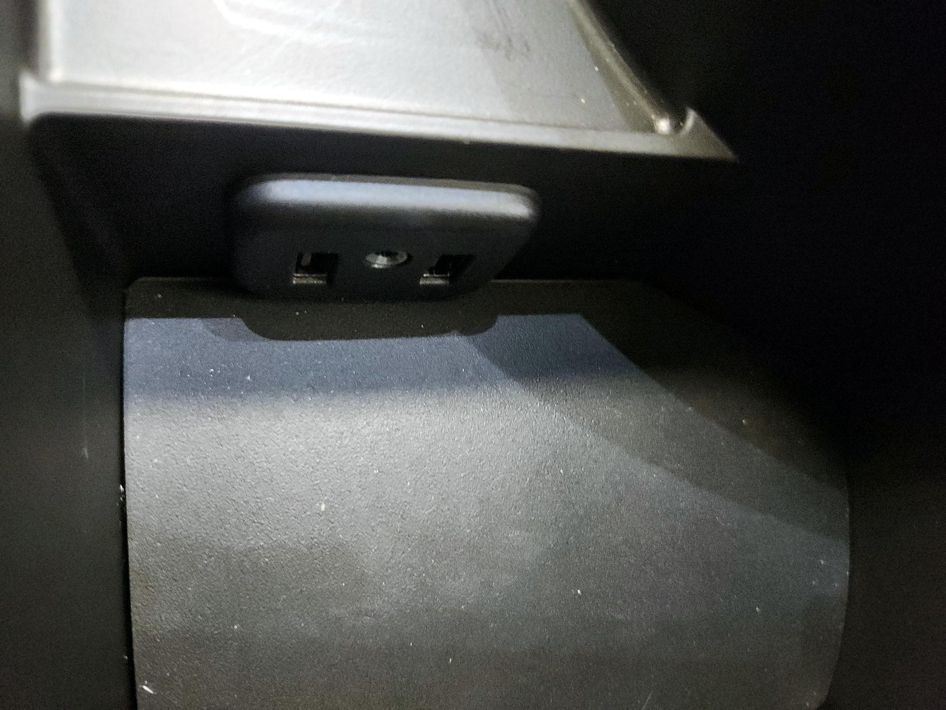 Thumbnail: 2018 Chevrolet Camaro - 18