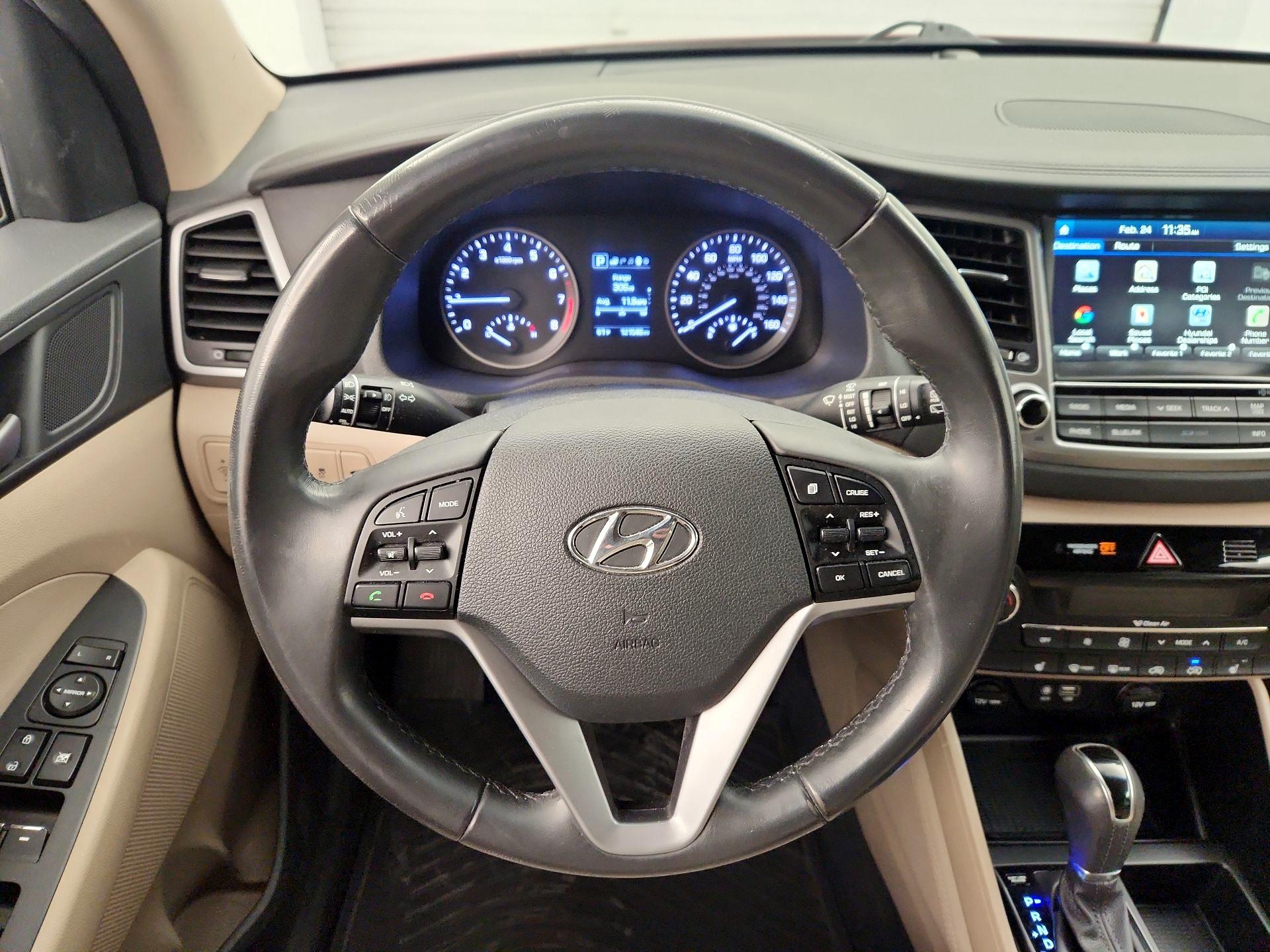 Thumbnail: 2016 Hyundai Tucson - 10