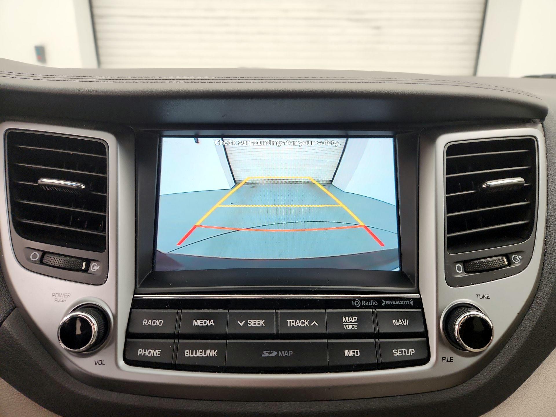 Thumbnail: 2016 Hyundai Tucson - 15