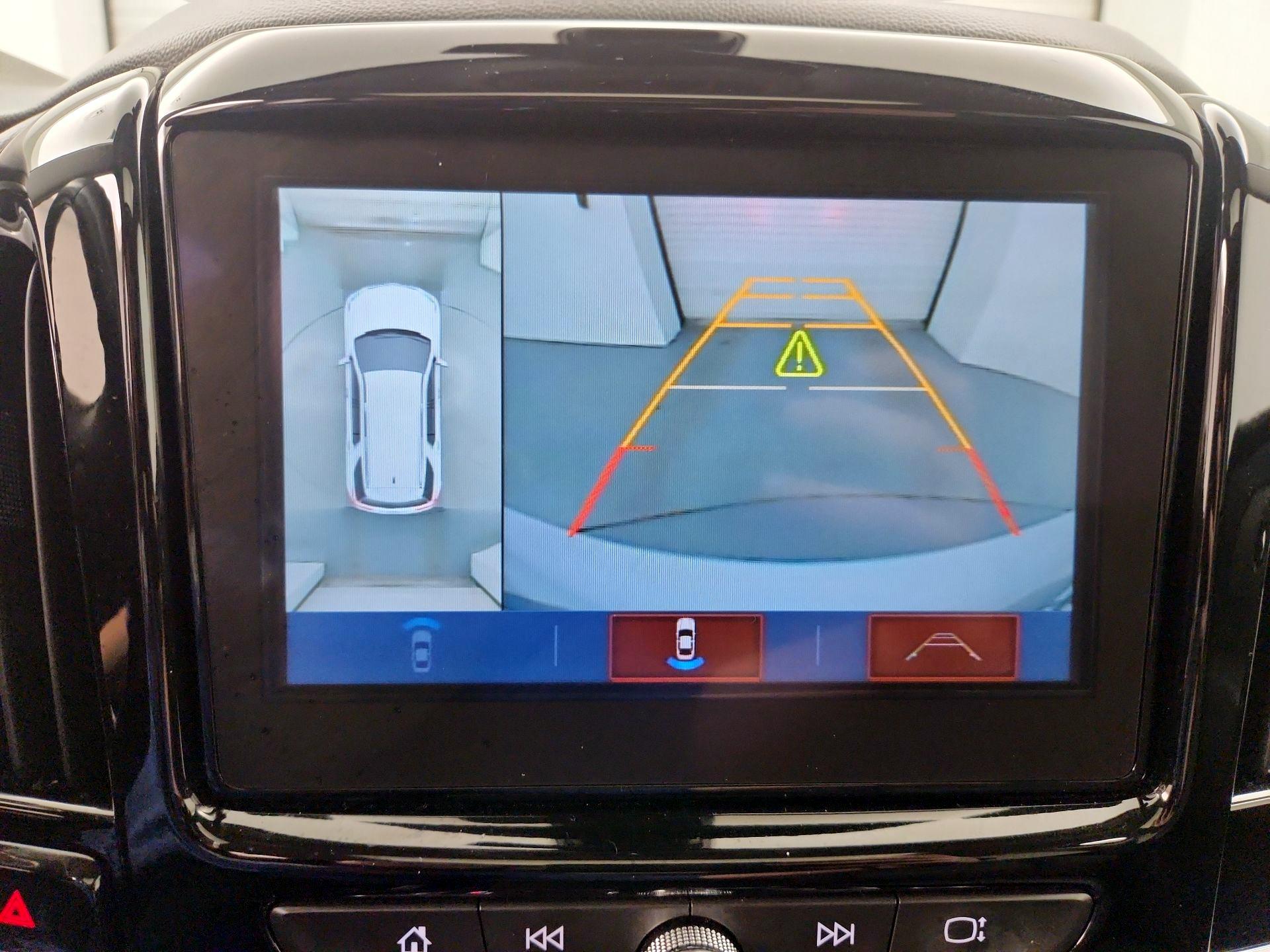 Thumbnail: 2019 Chevrolet Traverse - 14