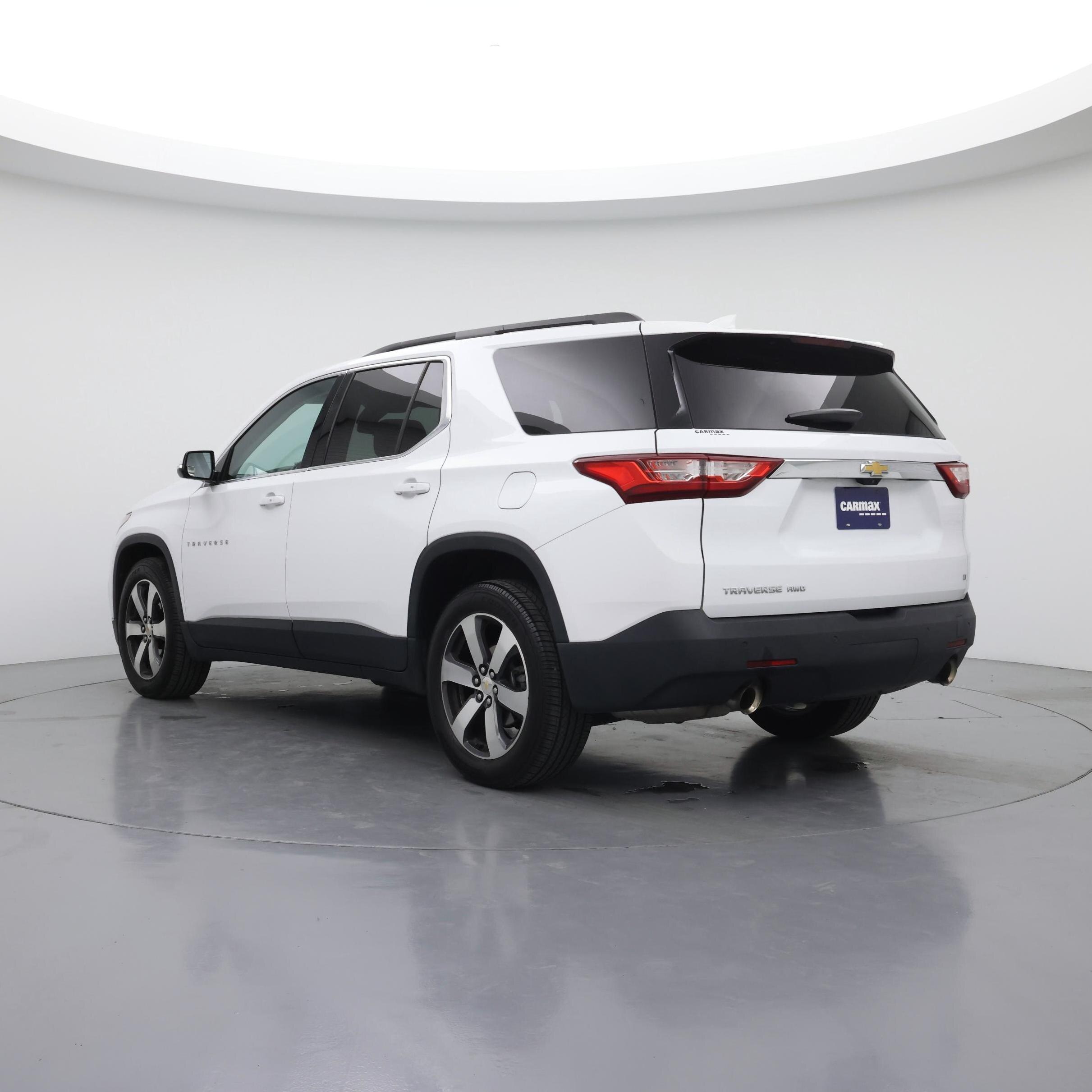 Thumbnail: 2019 Chevrolet Traverse - 2