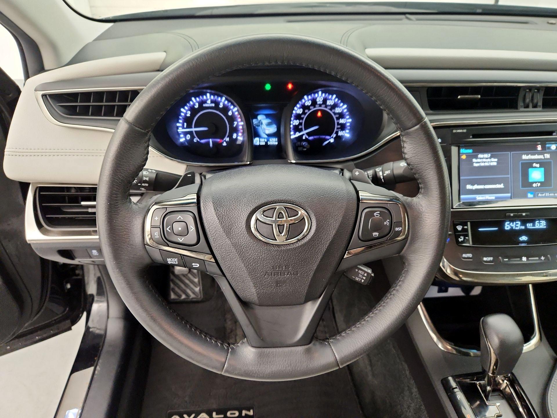 Thumbnail: 2016 Toyota Avalon - 10