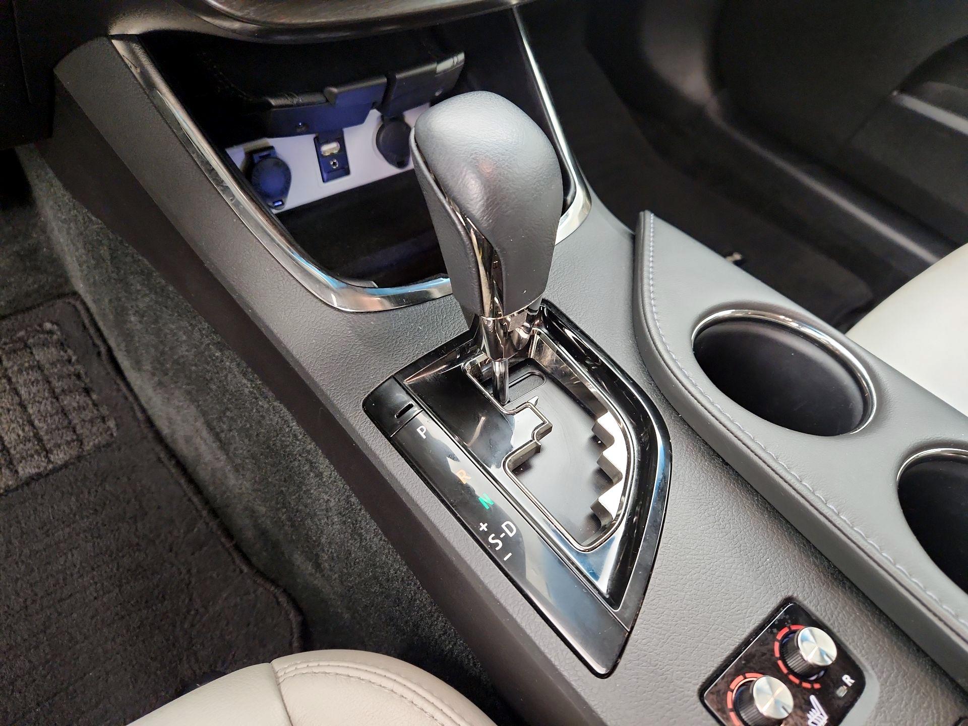 Thumbnail: 2016 Toyota Avalon - 17