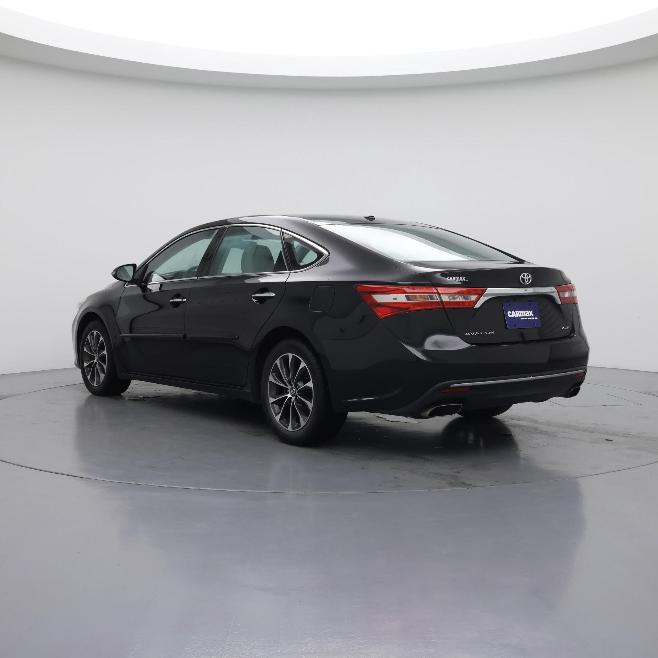 Thumbnail: 2016 Toyota Avalon - 2