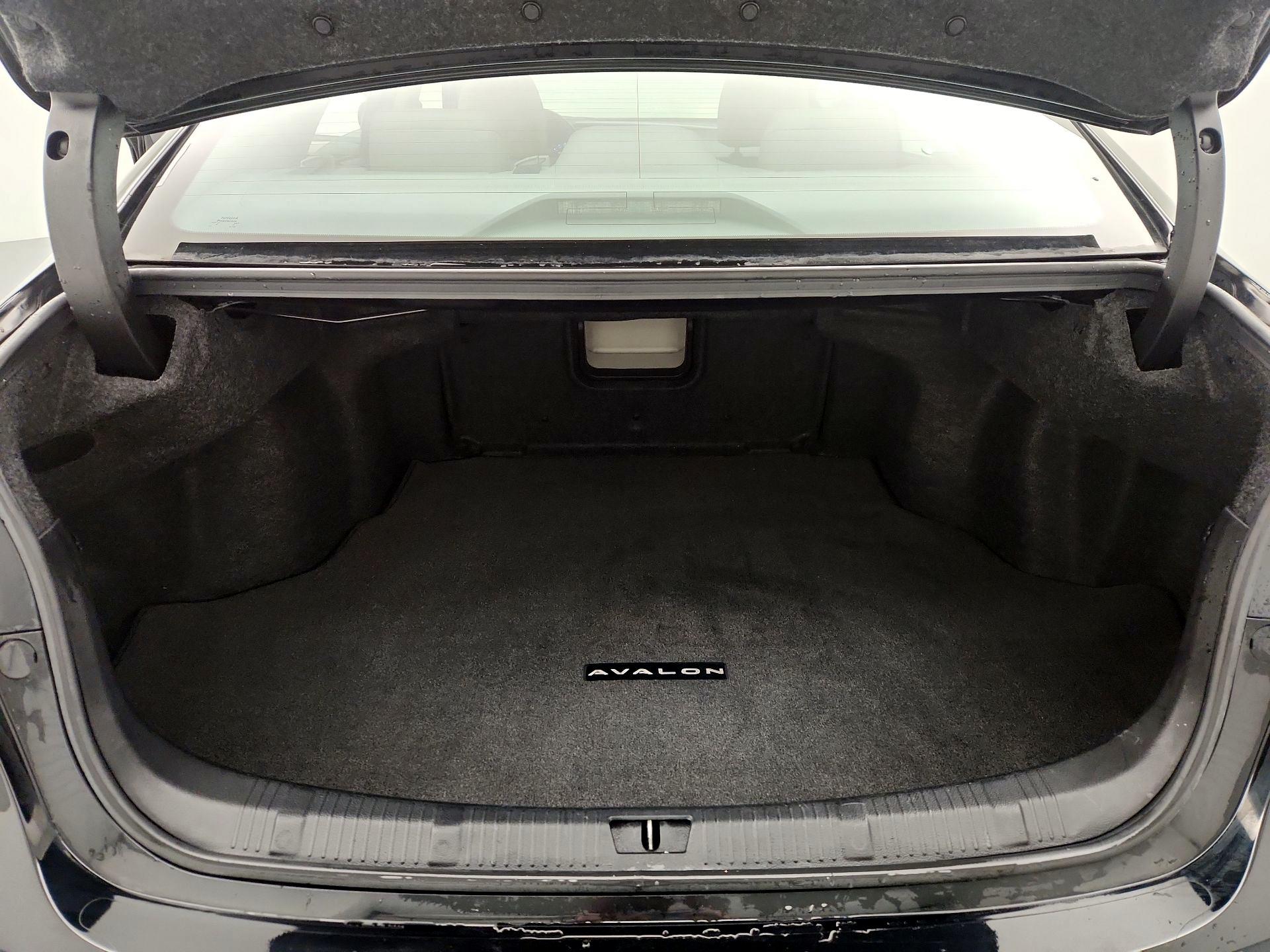 Thumbnail: 2016 Toyota Avalon - 20