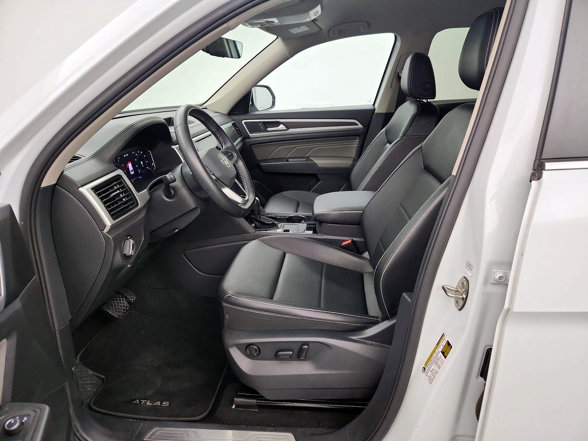 Thumbnail: 2023 Volkswagen Atlas - 11