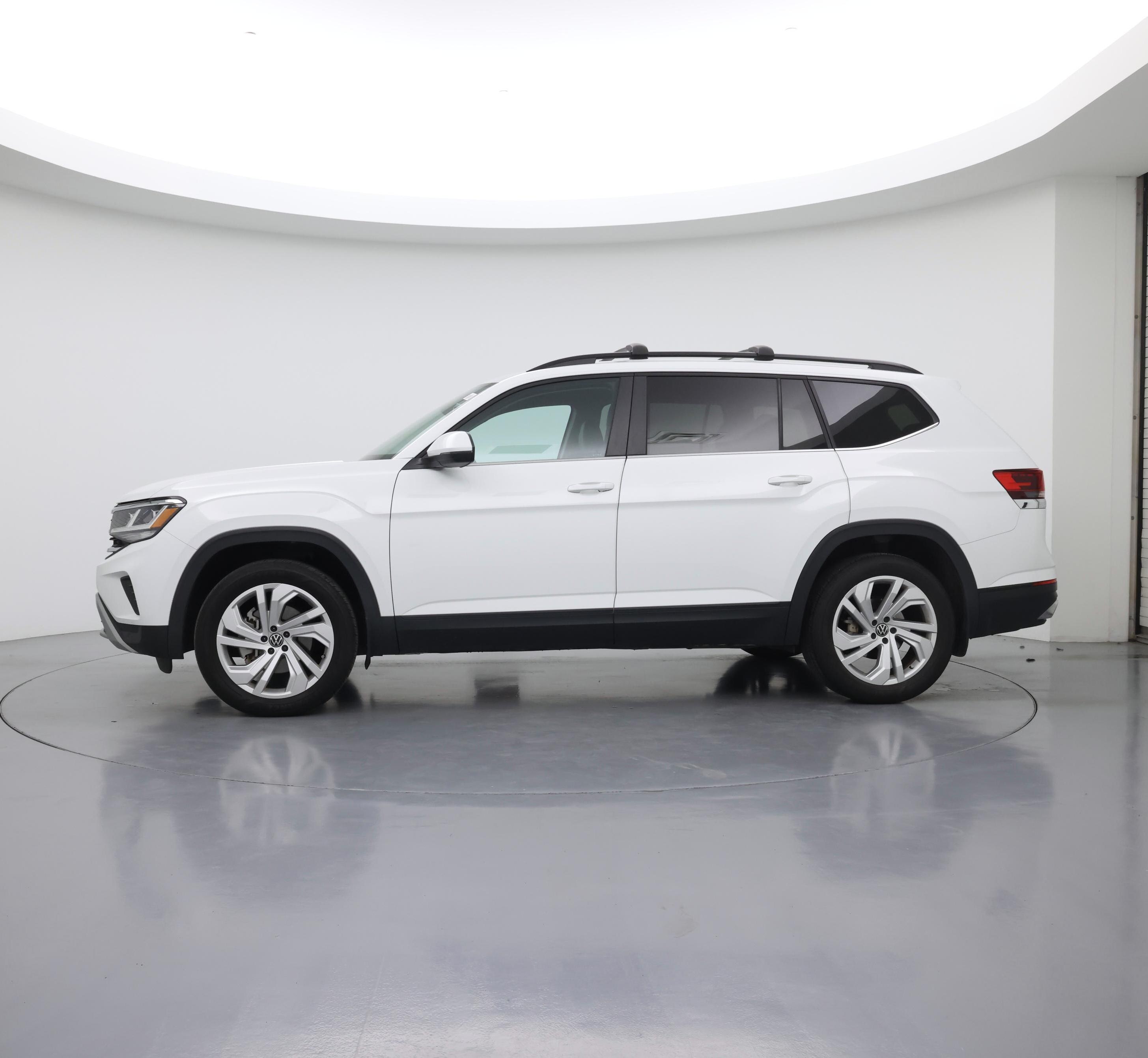 Thumbnail: 2023 Volkswagen Atlas - 3