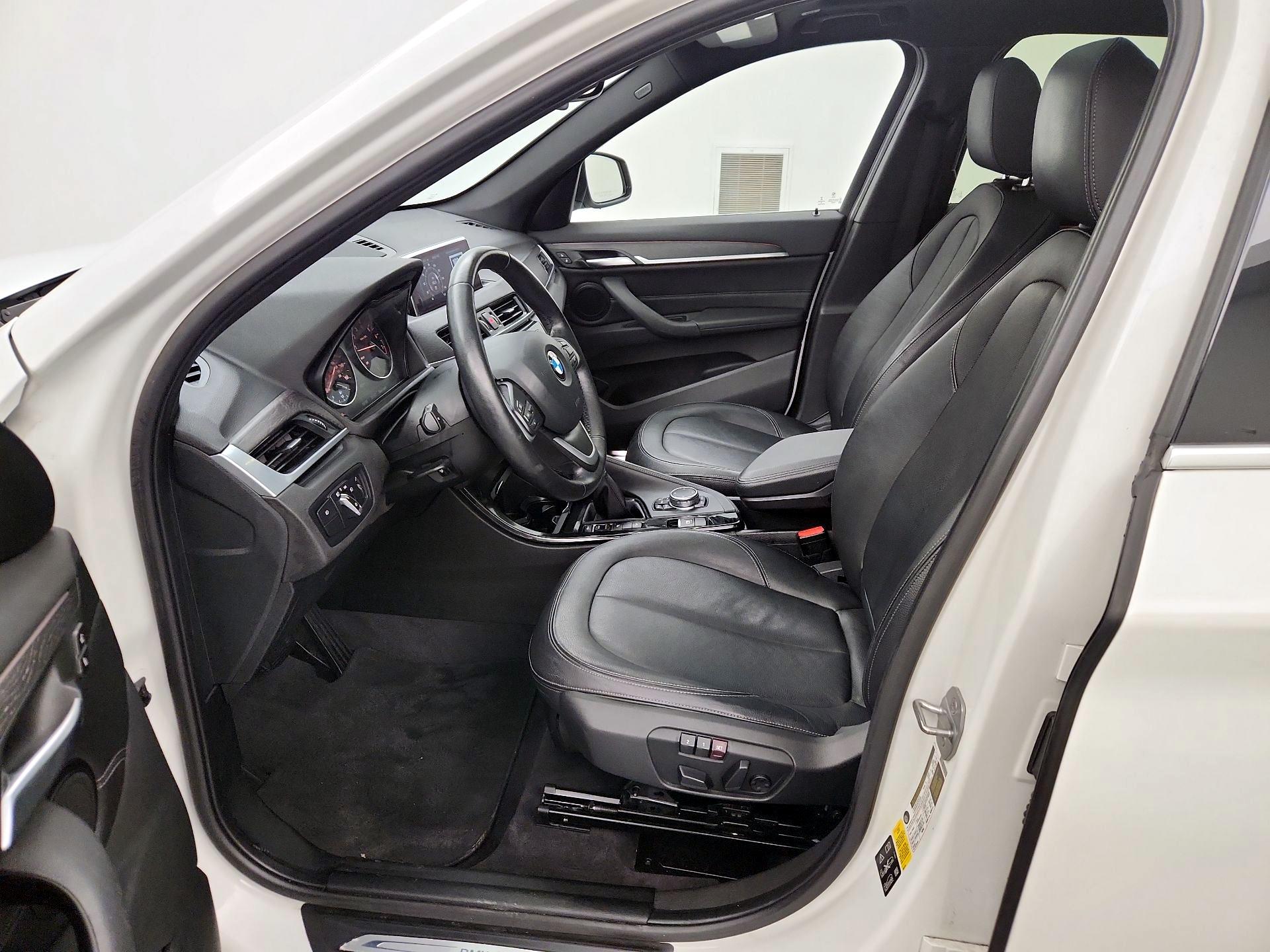 Thumbnail: 2016 BMW X1 - 11