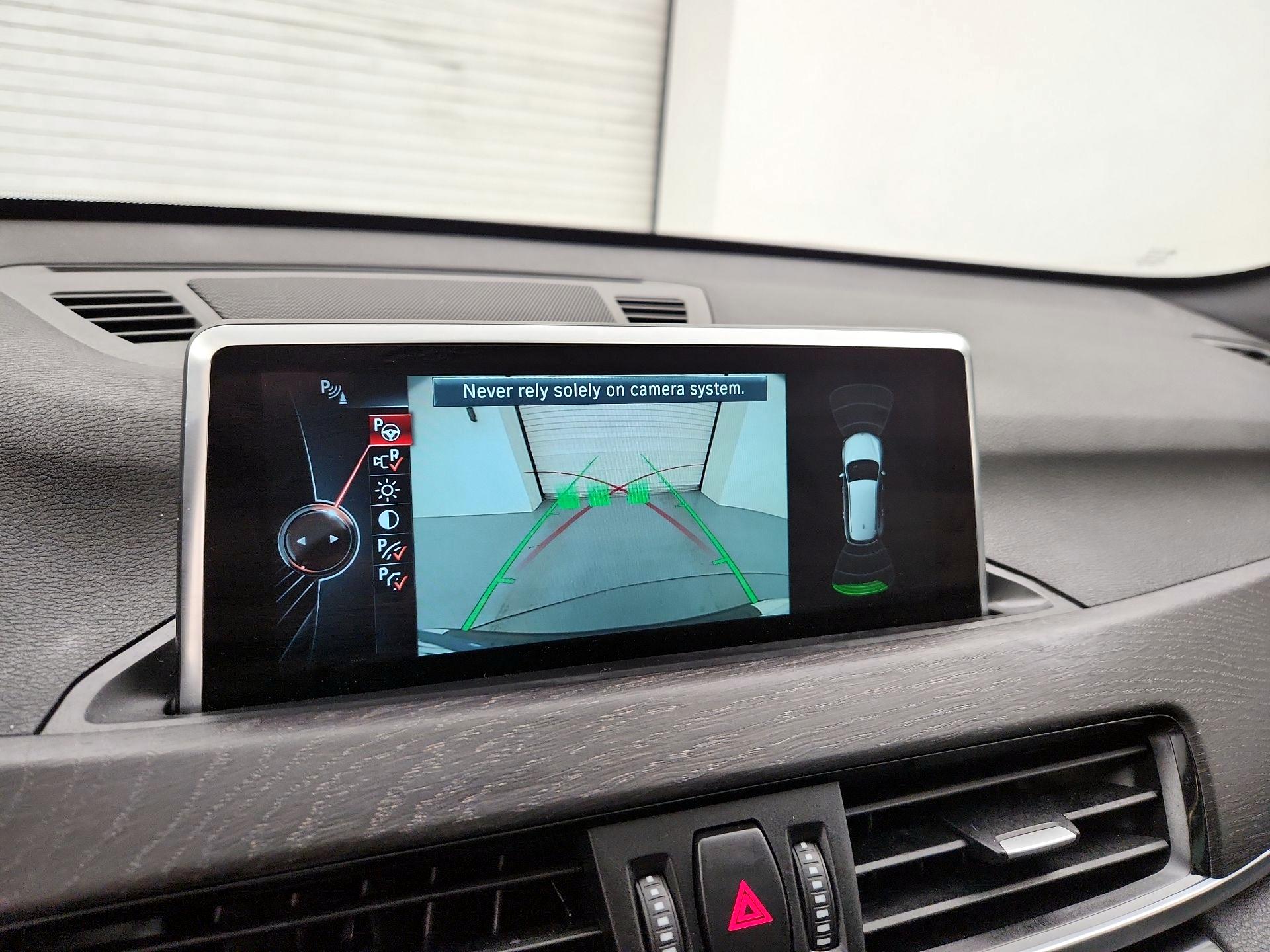 Thumbnail: 2016 BMW X1 - 15