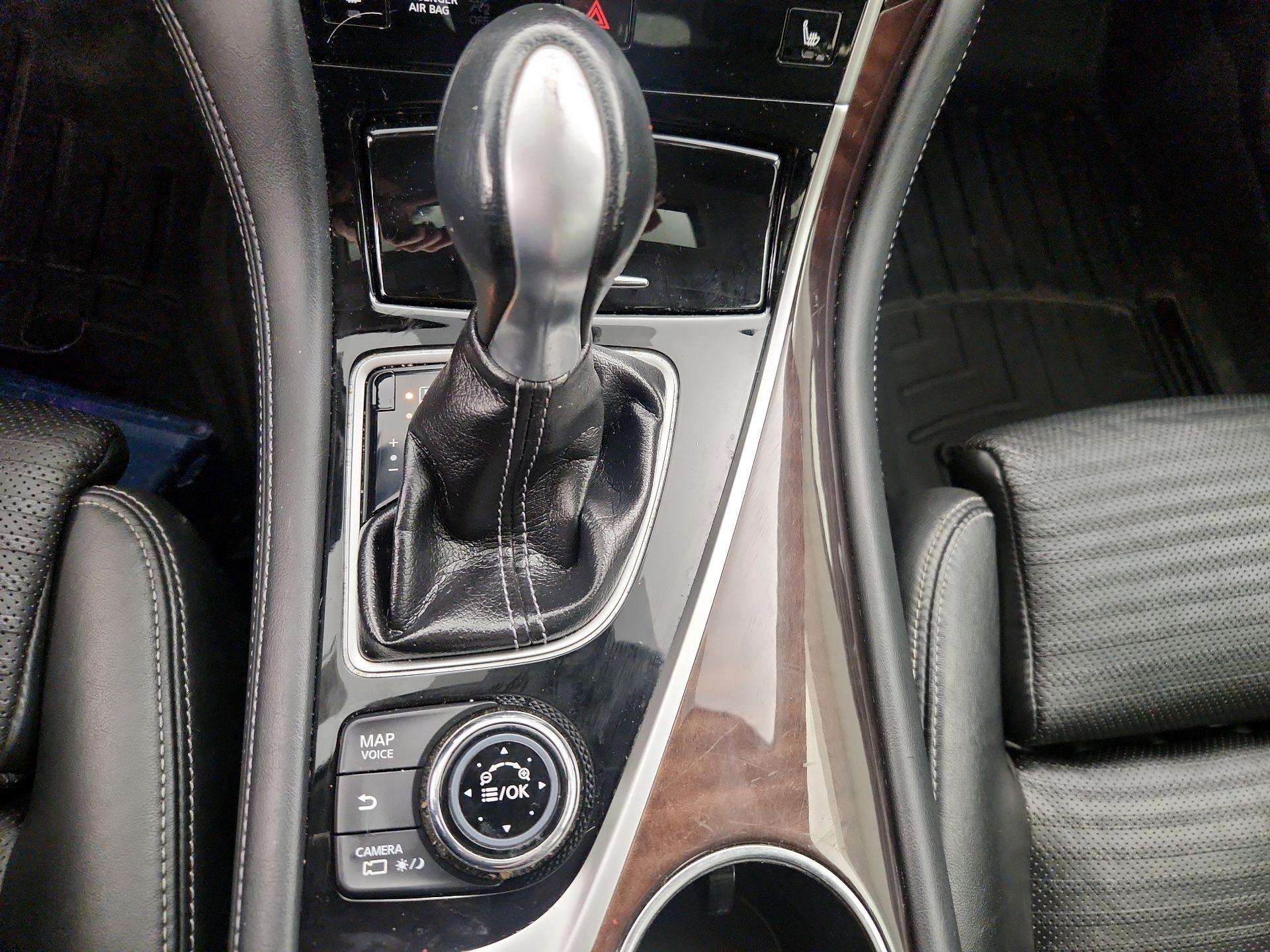 Thumbnail: 2014 INFINITI Q50 - 18