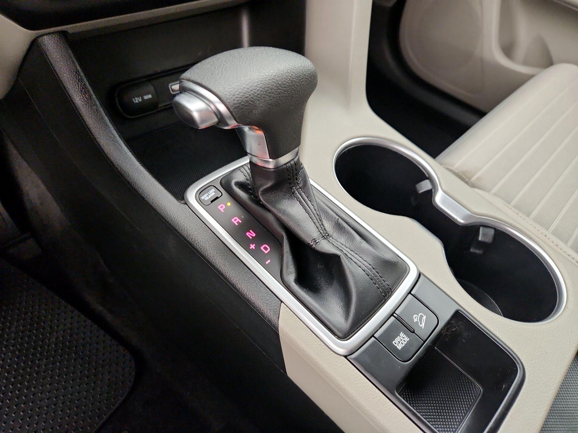 Thumbnail: 2020 Kia Sportage - 17